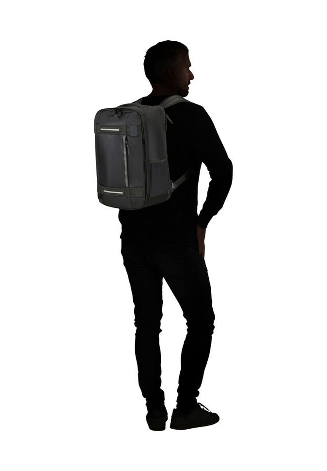 American Tourister Urban Track Cabin Backpack - Lightweight Travel Backpack for Men & Women, Carry-On Airplane Backpack with USB Charging Port - Perfect for Business Trips, Commuting & Weekend Getaways