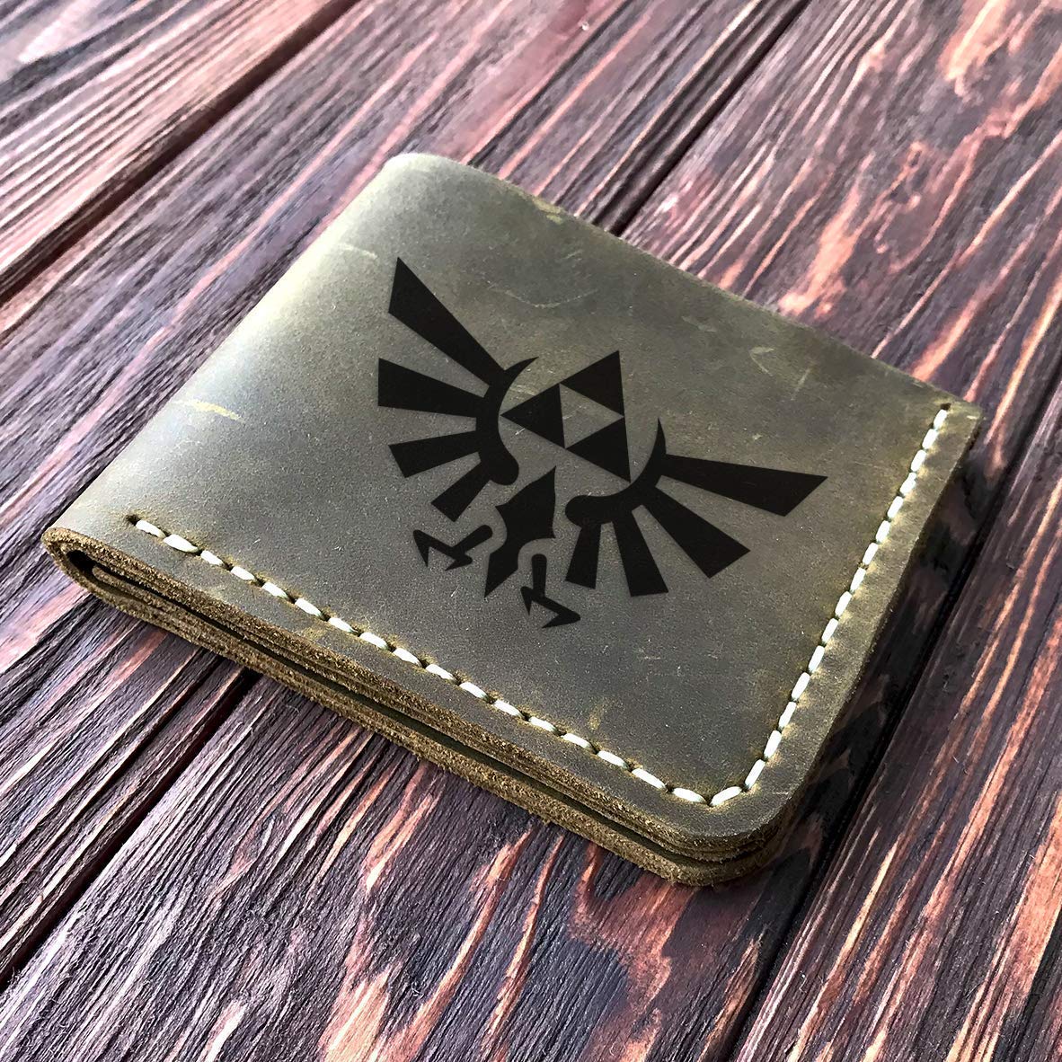 Legend of Zelda Triforce Leather Wallet for Men - Handmade Crazy Horse Leather Personalized Wallet - Unique Gamer Gift for Him, Father's Day, Husband or Boyfriend - Perfect for Gaming Enthusiasts & Collectors
