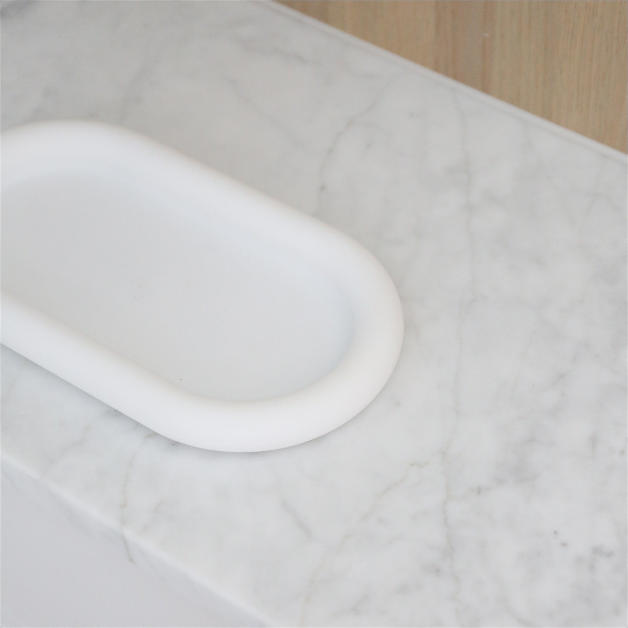 DESIGNSTUFF 22cm White Bubble Silicone Tray - Perfect for Ice Cubes, Chocolate Molds & DIY Crafts