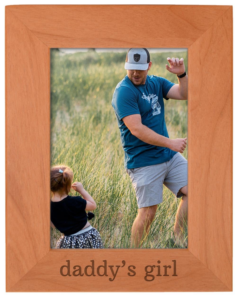 Personalized Wooden Picture Frame for Dad - Custom Engraved 5x7 Portrait Gift for Father's Day, Daddy's Girl, Baby Daughter - Perfect for Home Decor, Office Desk, and Special Occasions