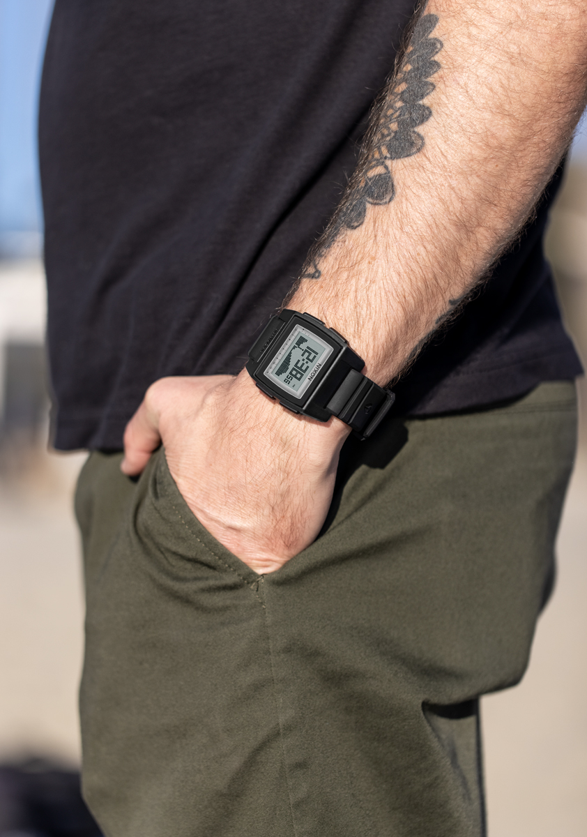Base Tide Pro Sapphire Smartwatch - Premium Fitness Tracker with Heart Rate Monitor & Sleep Tracking - Perfect for Running, Swimming & Outdoor Activities