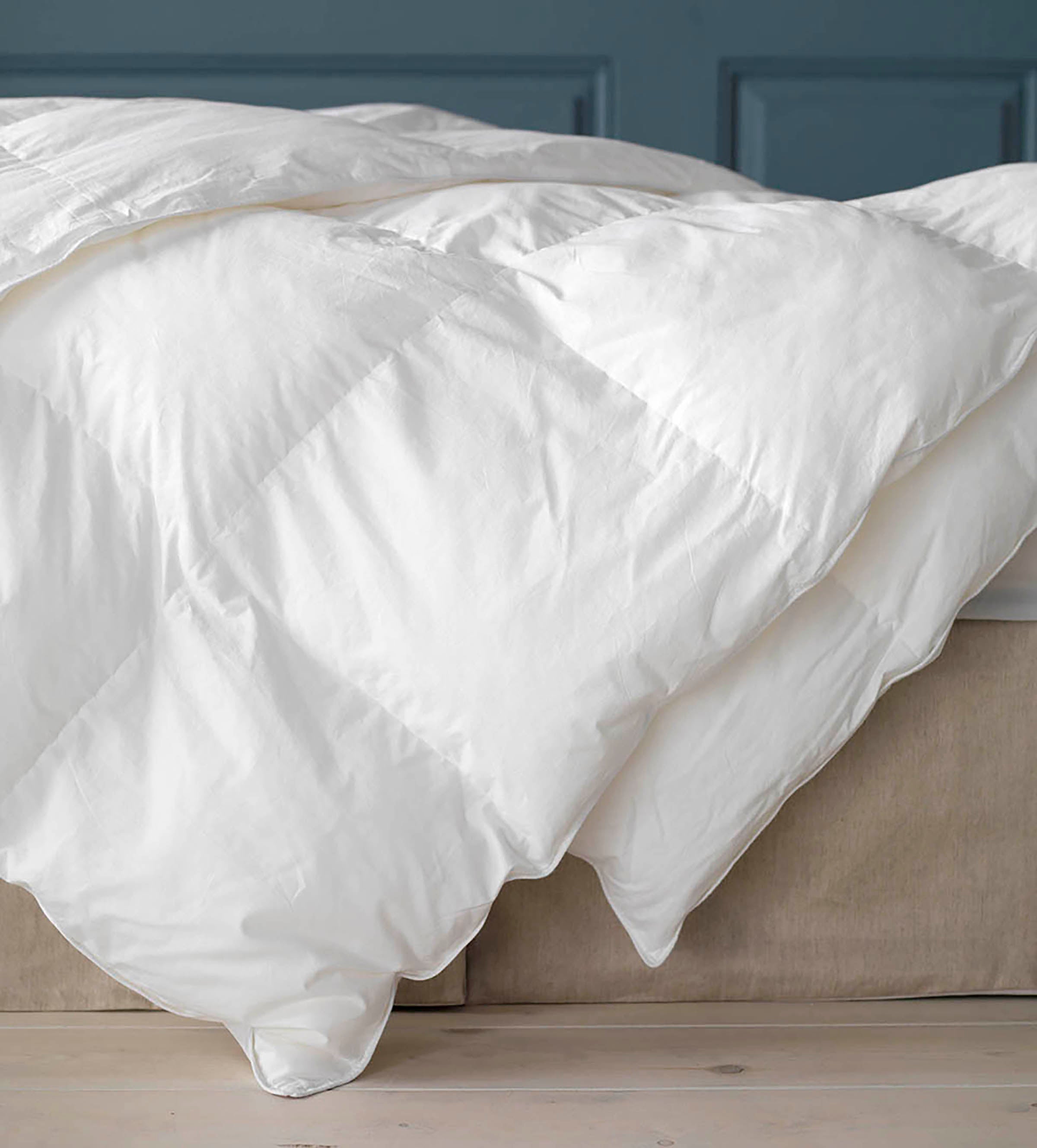 Premium Goose Down Alternative Bedding Set - Ultra Soft Hollowfibre Comforter & Pillows for All Seasons | Perfect for Cozy Nights, Guest Rooms & Luxury Hotels