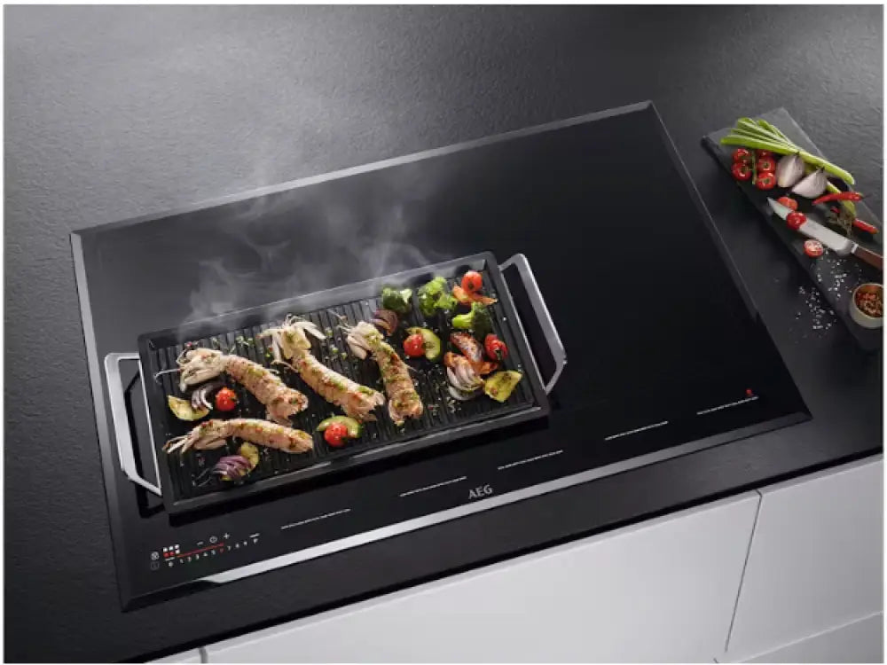 AEG IKK86681FB 80cm Totalflex Induction Cooktop - Fast Heating Electric Stove for Home Kitchen Cooking, Perfect for Boiling, Frying & Simmering