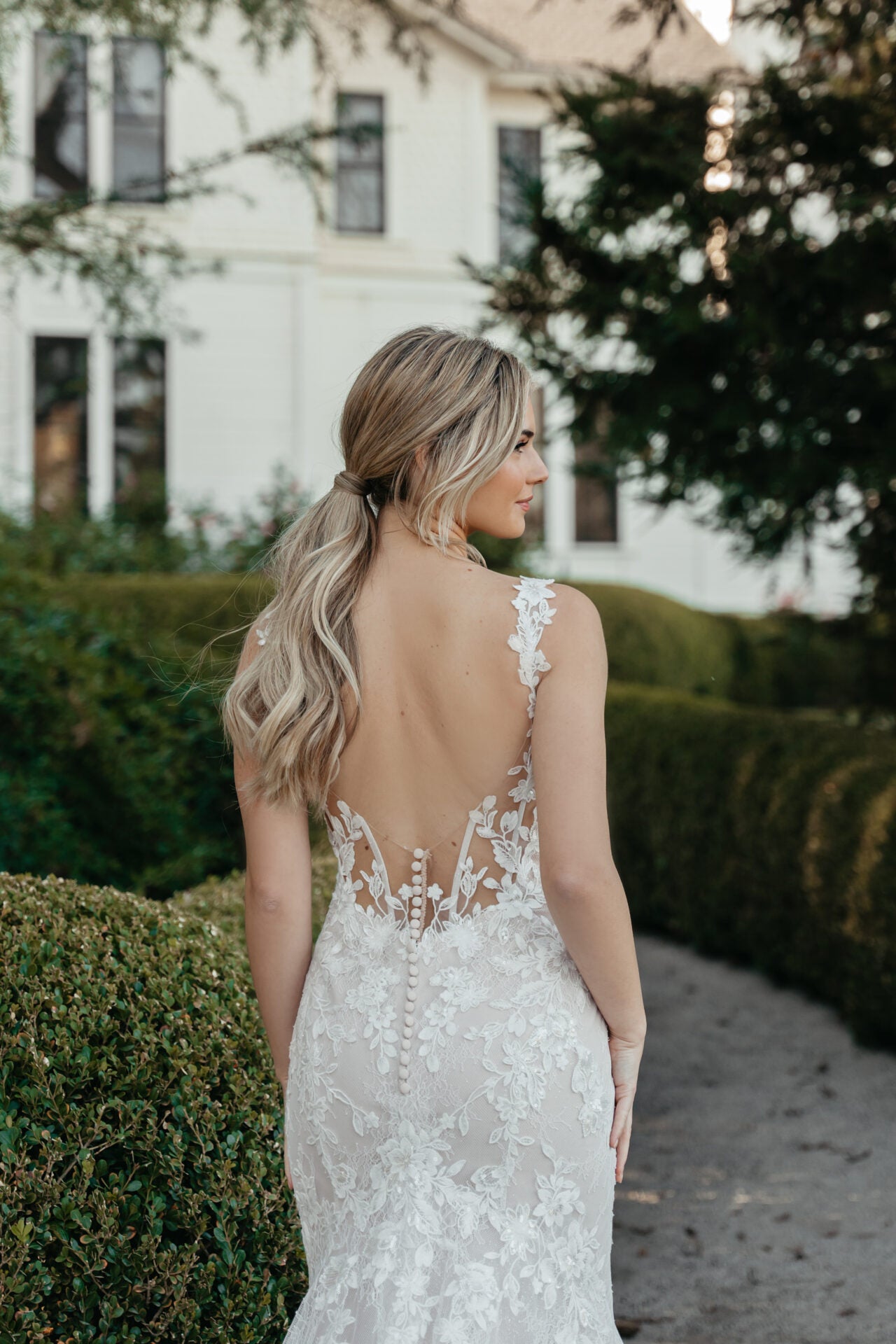 Ashley Stella York - Elegant and Comfortable Women's Fashion for Work, Parties & Everyday Wear