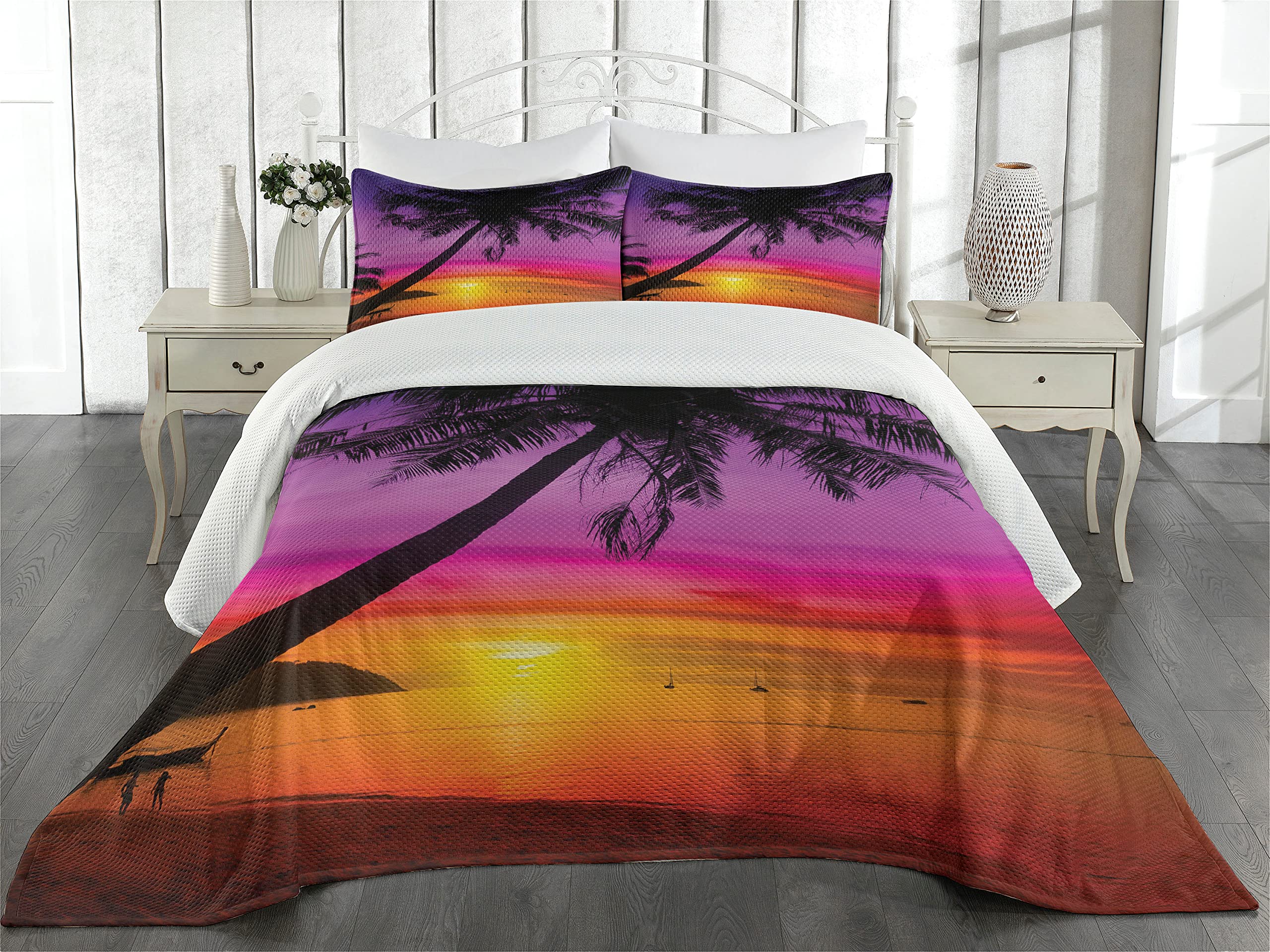 Ambesonne Tropical Queen Size 3-Piece Bedspread Set - Palm Tree Silhouette Beach Sunset Design with 2 Pillow Shams, Purple Orange Black Quilted Coverlet | Perfect for Coastal Bedroom Decor, Vacation Home Styling & Summer-Themed Guest Room
