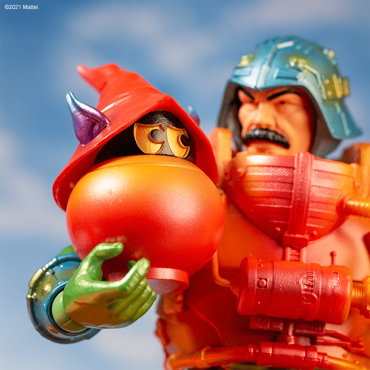Masters of the Universe Man At Arms 1/6 Scale Action Figure - MOTUbi Variant Collectible for Display & Role Play | Perfect for Fans, Collectors & Home Decor