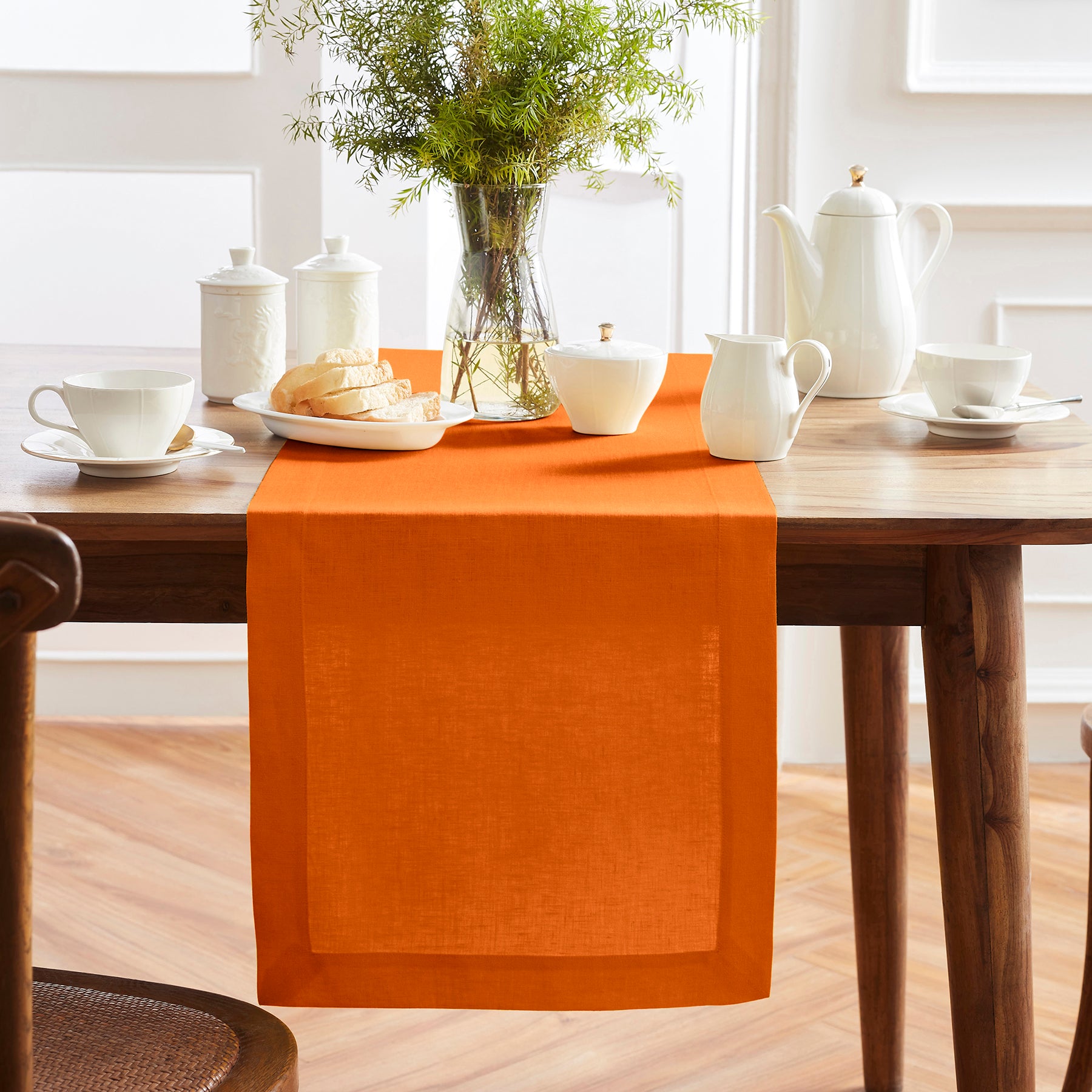 Sonoma Table Runner - Elegant Dining Decor for Thanksgiving & Christmas | Perfect for Holiday Tablescapes & Home Decor