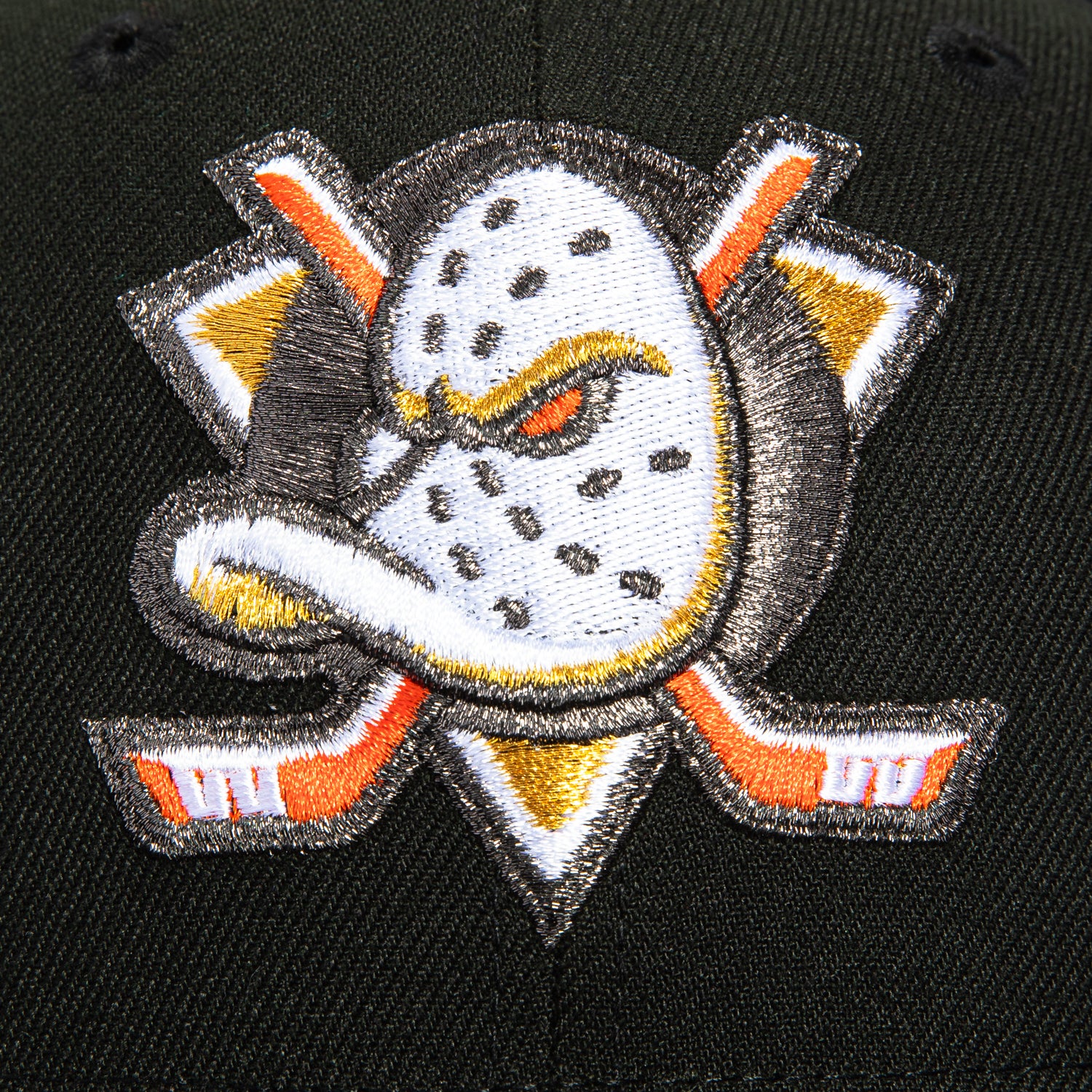 New Era 59Fifty Anaheim Ducks Team UV Black Baseball Cap - Official NHL Hockey Hat for Men & Women - Perfect for Games, Outdoor Activities & Fan Gear