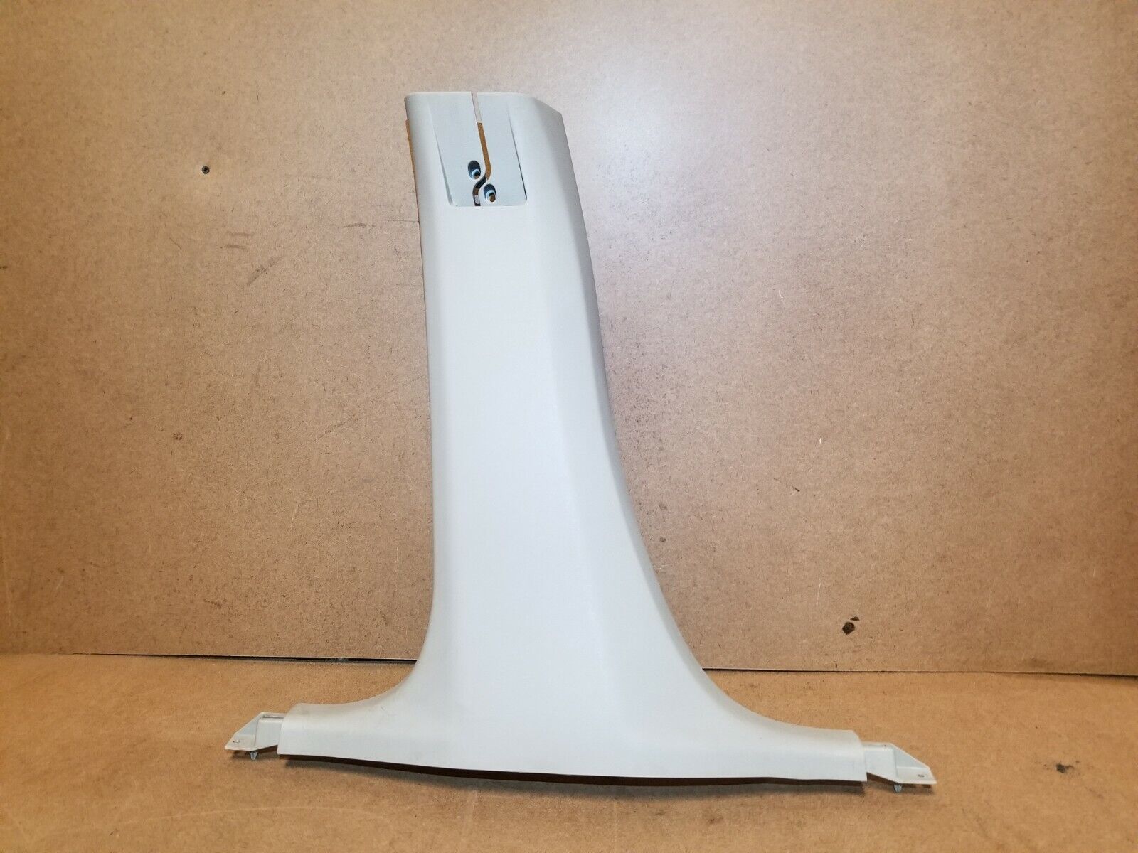 2005-2007 Dodge Magnum Left Driver Side B Pillar Lower Trim Cover - OEM Replacement Part for Interior Door Panel Repair | Perfect for Car Restoration & Customization Projects