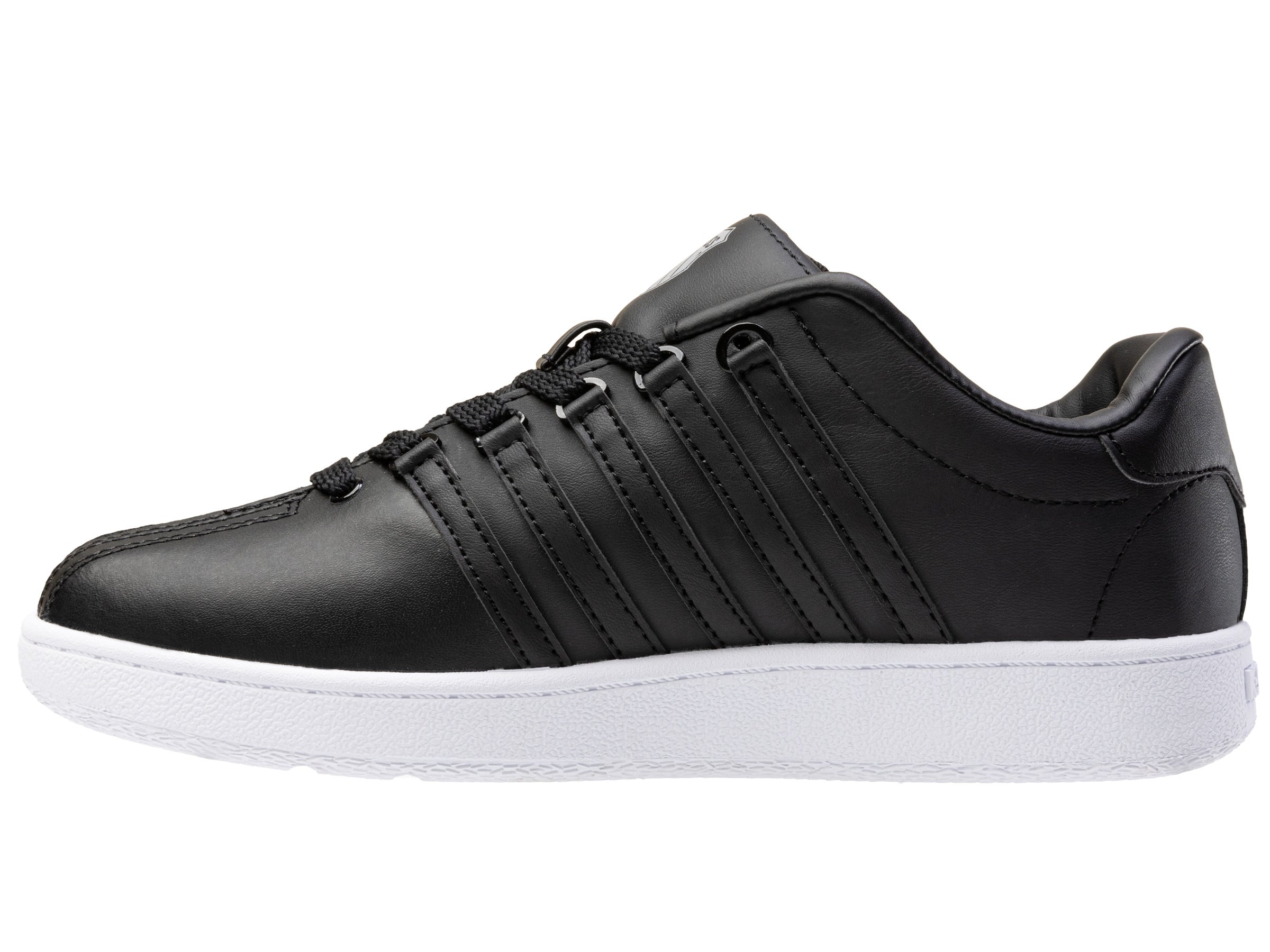 Classic VN Sneakers 83343 002 M - Black & White | Casual Wear, Street Style, Everyday Comfort for Men & Women