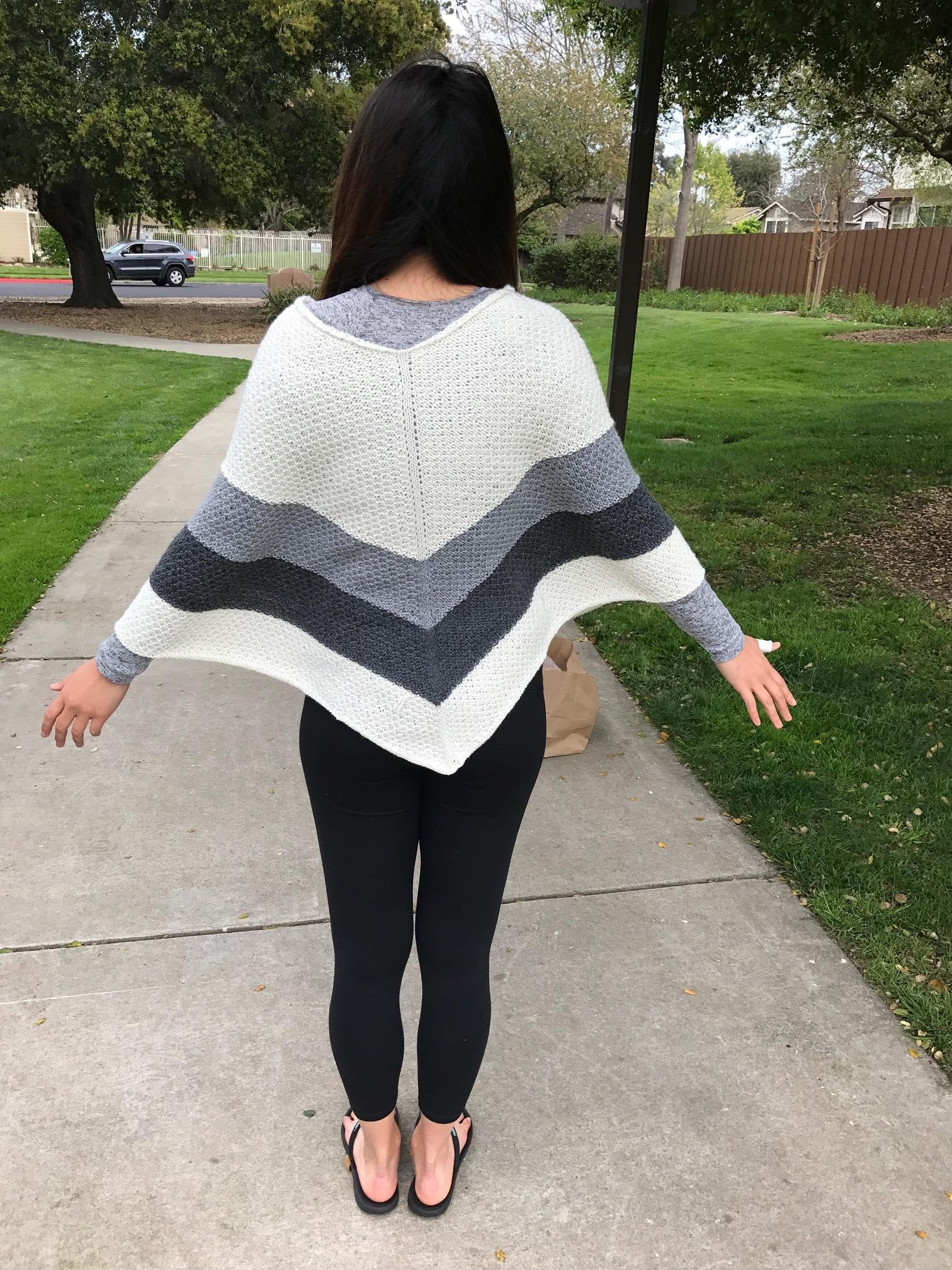 Cozy Women's Knit Poncho - Soft & Stylish Fall Winter Wrap - Perfect for Layering, Outdoor Activities & Casual Wear