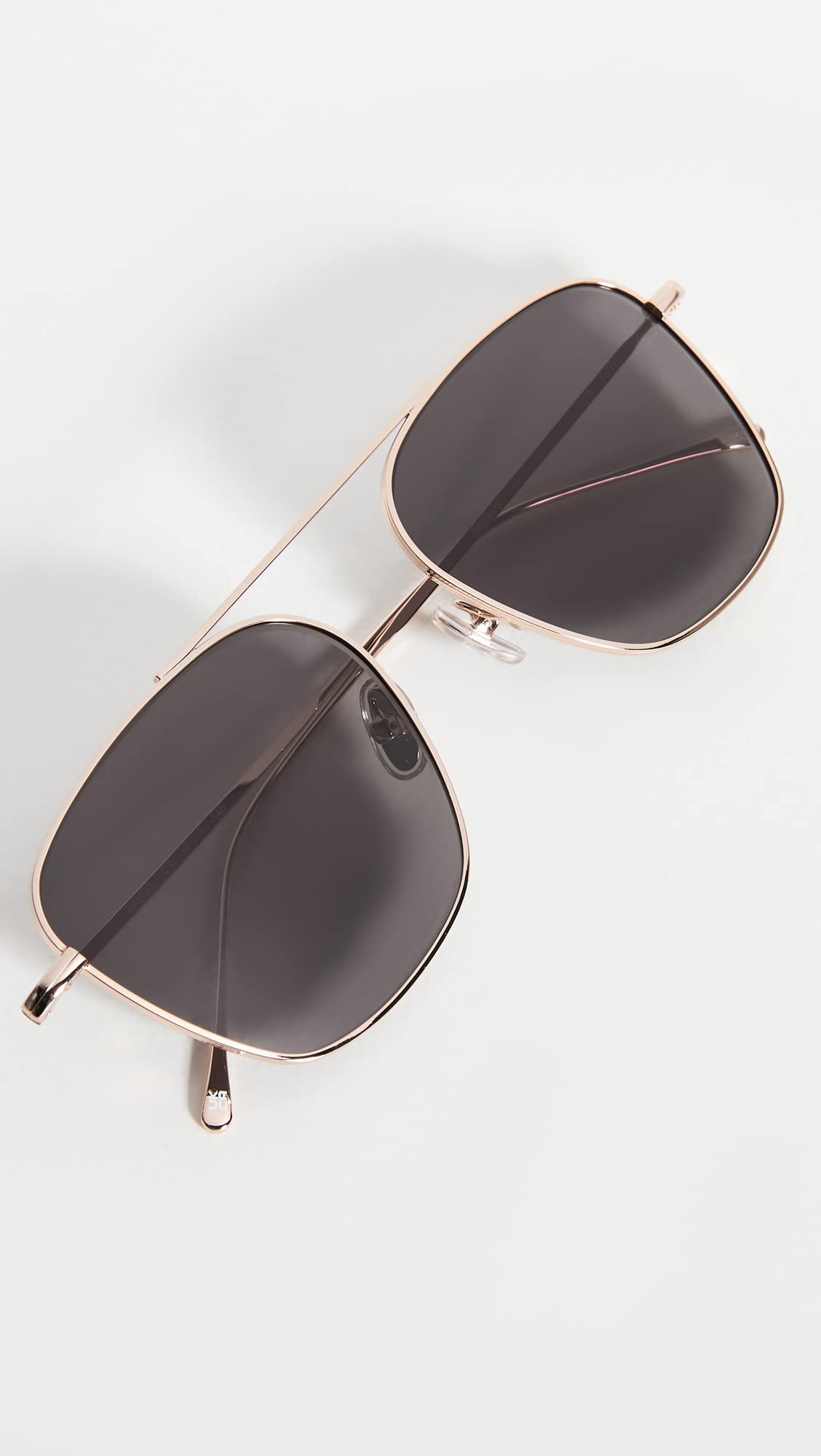 Illesteva Samos Gold Sunglasses for Women - Trendy Designer Shades with UV Protection - Perfect for Beach, Travel & Outdoor Activities