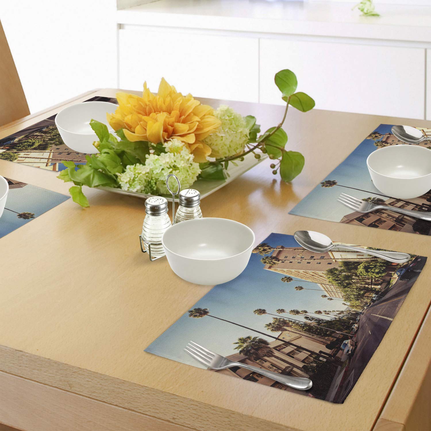 Ambesonne Urban Place Mats Set of 4 - Beverly Hills California Street Scene with Palm Trees & Houses - Washable Fabric Placemats for Dining Table & Kitchen Decor in Pale Blue, Peach & Green - Perfect for Dinner Parties, Family Gatherings & Home Styling