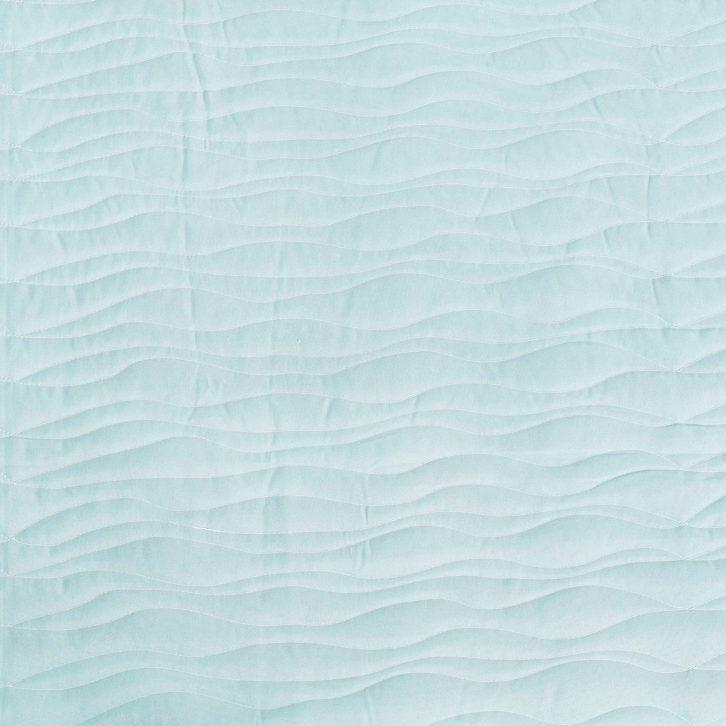Deep Blue Sea Waves Quilt Set - Reversible Microfiber Bedspread for Summer & All Seasons | Coastal Beach Decor