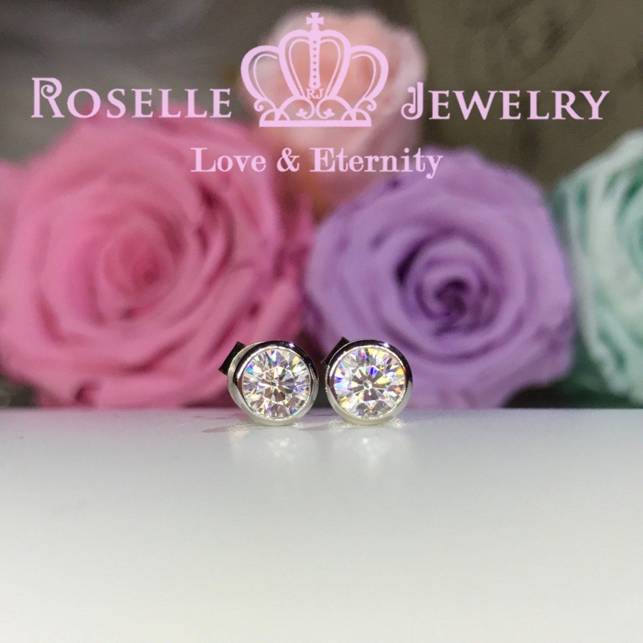 Bezel Stud Earrings - Minimalist Gold & Silver Earrings for Women | Perfect for Everyday Wear, Gifts & Special Occasions