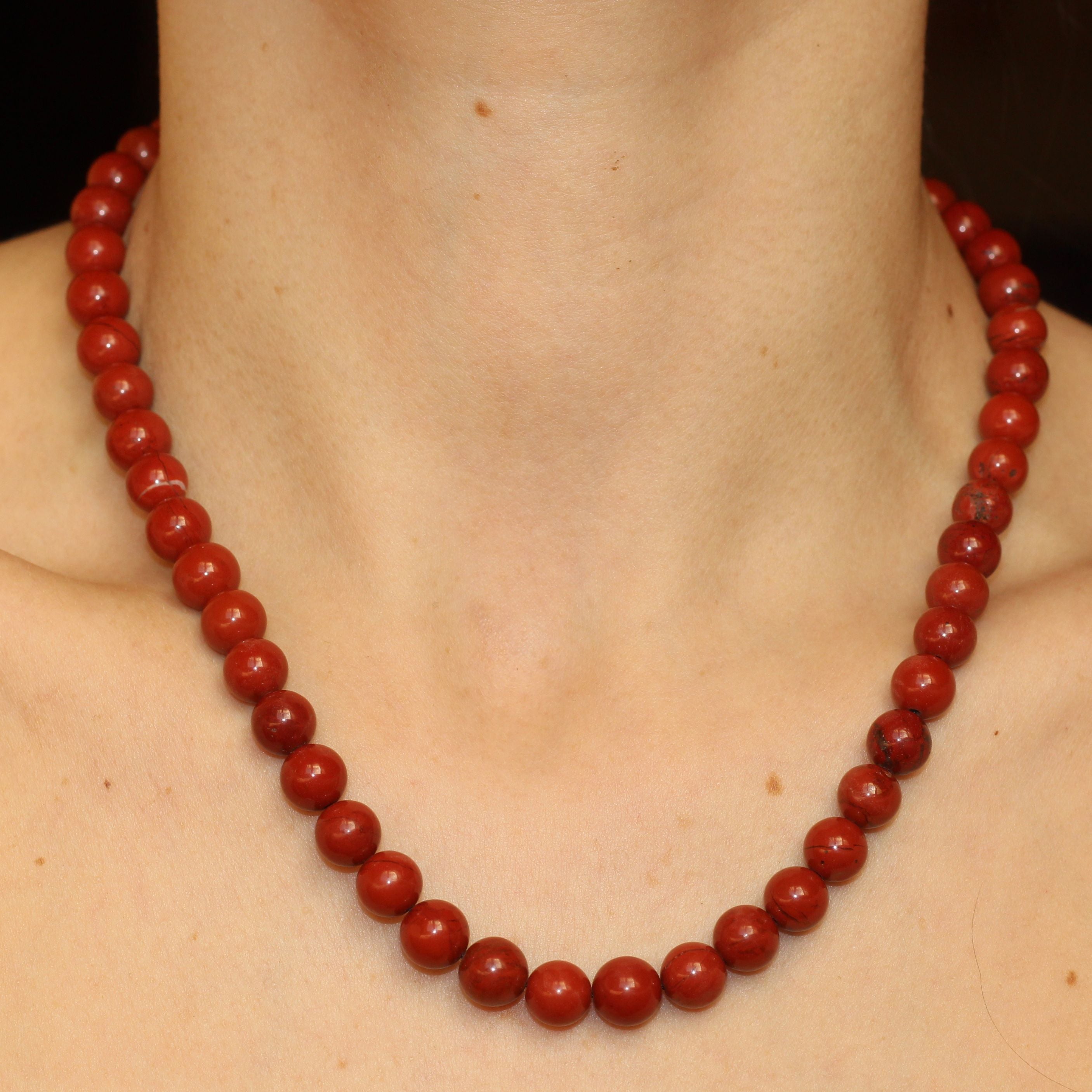Red Jasper Beaded Necklace for Women - Natural Stone Jewelry for Healing & Protection - Perfect for Meditation, Yoga & Spiritual Gifts