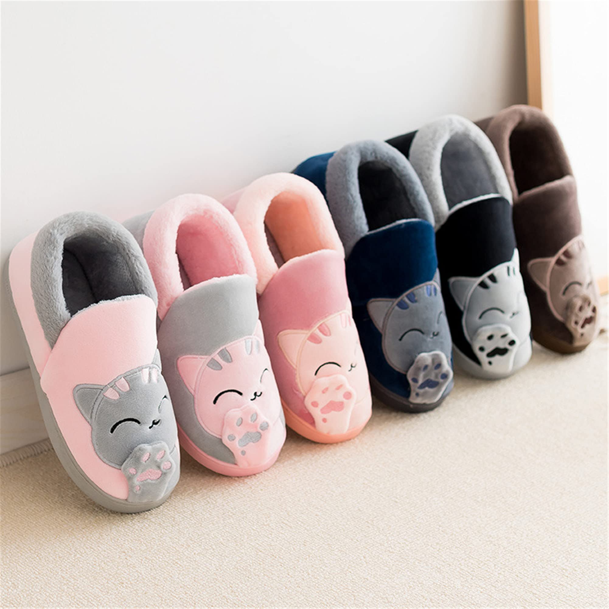 Cartoon Cat Slippers for Women & Men - Plush Winter House Shoes with Soft Cotton Lining - Warm & Comfortable Indoor/Outdoor Slippers for Home, Office, and Travel