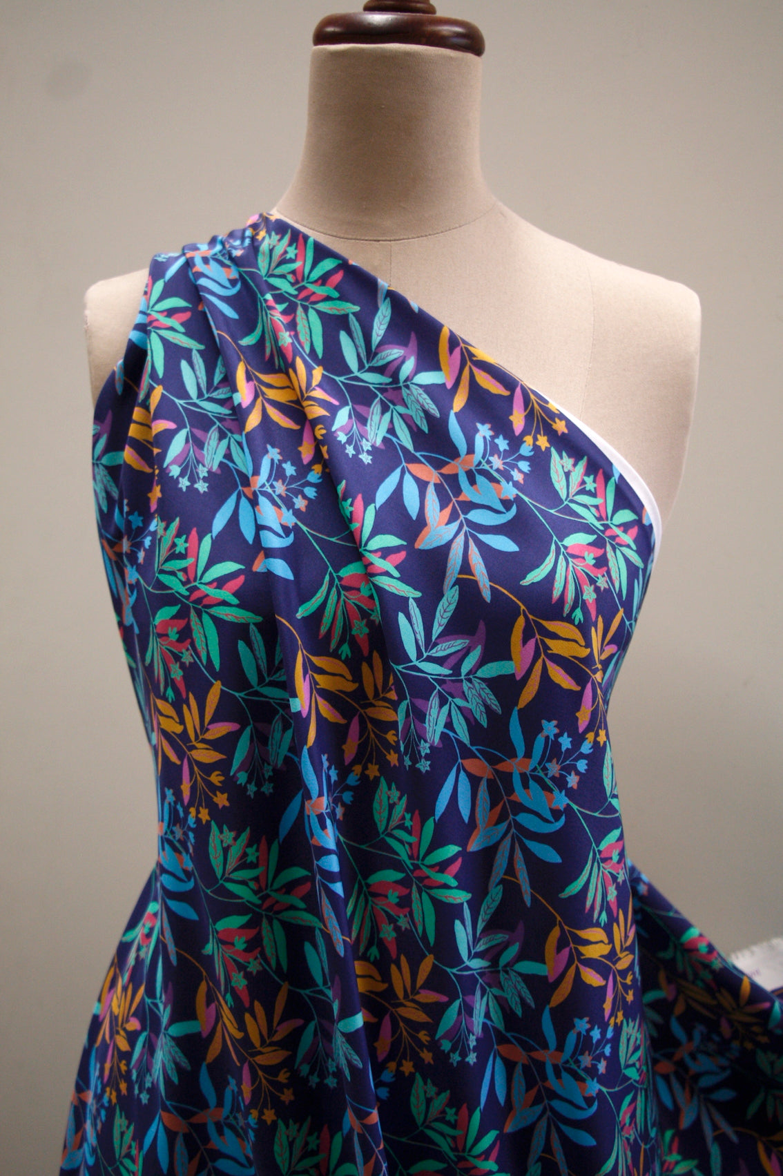 Ballroom Leaves Liberty Silk Fabric - Elegant & Flowy Material for Dresses, Scarves & Home Decor | Perfect for Evening Gowns, Bridal Wear & DIY Projects