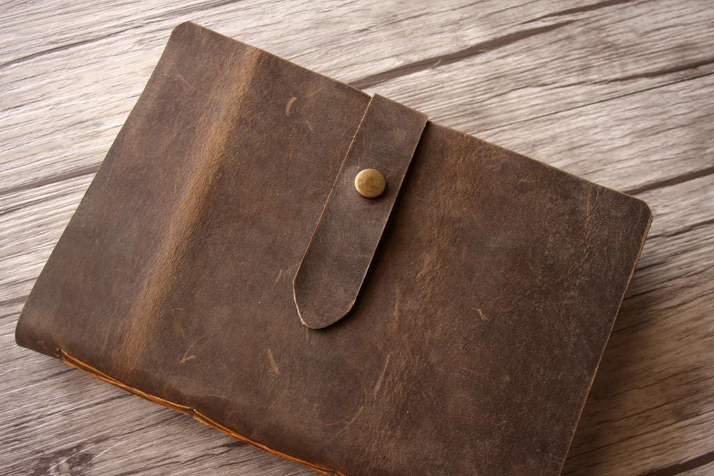 Handcrafted Embossed Leather Wedding Guest Book - Rustic Vintage Design for Bridal Shower, Anniversary & Special Events - Perfect for Wedding Reception & Keepsake Signing