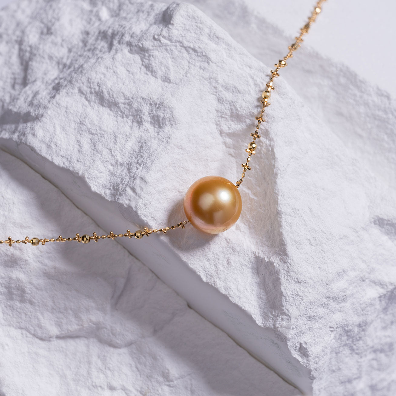 18K Gold South Sea Golden Pearl Necklace KN00126 - Elegant & Timeless Jewelry for Weddings, Parties & Special Occasions