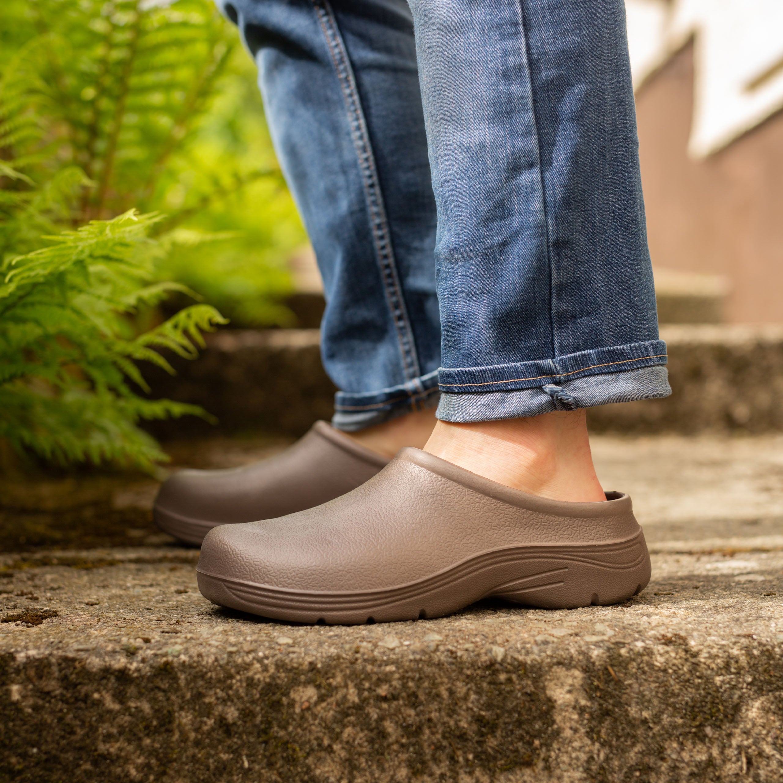 Men's Lorton Garden & Work Clogs - Comfortable Slip-Resistant Outdoor Shoes for Gardening, Landscaping & Yard Work