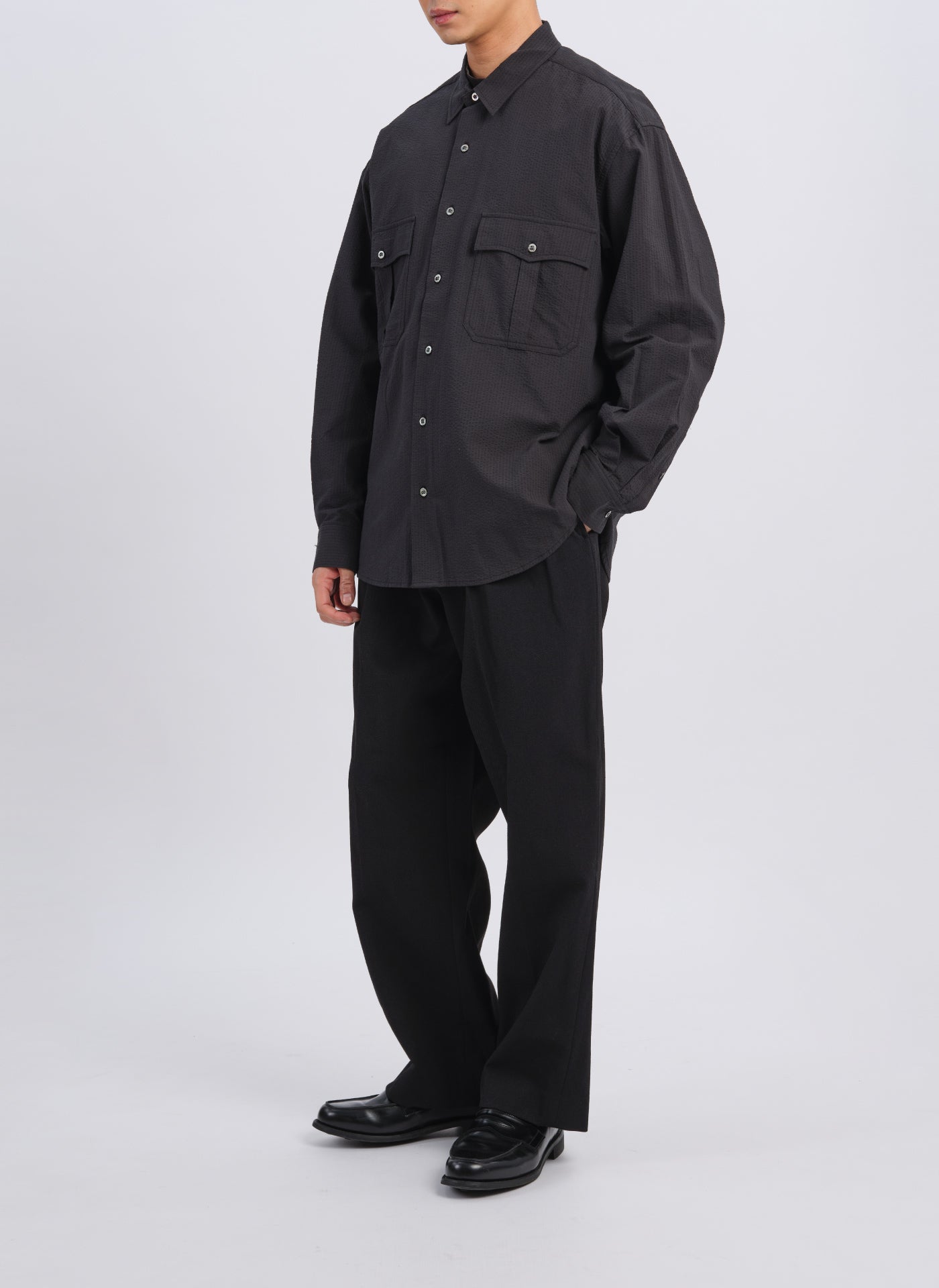 Men's Classic Cotton Seersucker Utility Pocket Shirt - Breathable Summer Casual Button Down for Outdoor Activities & Travel