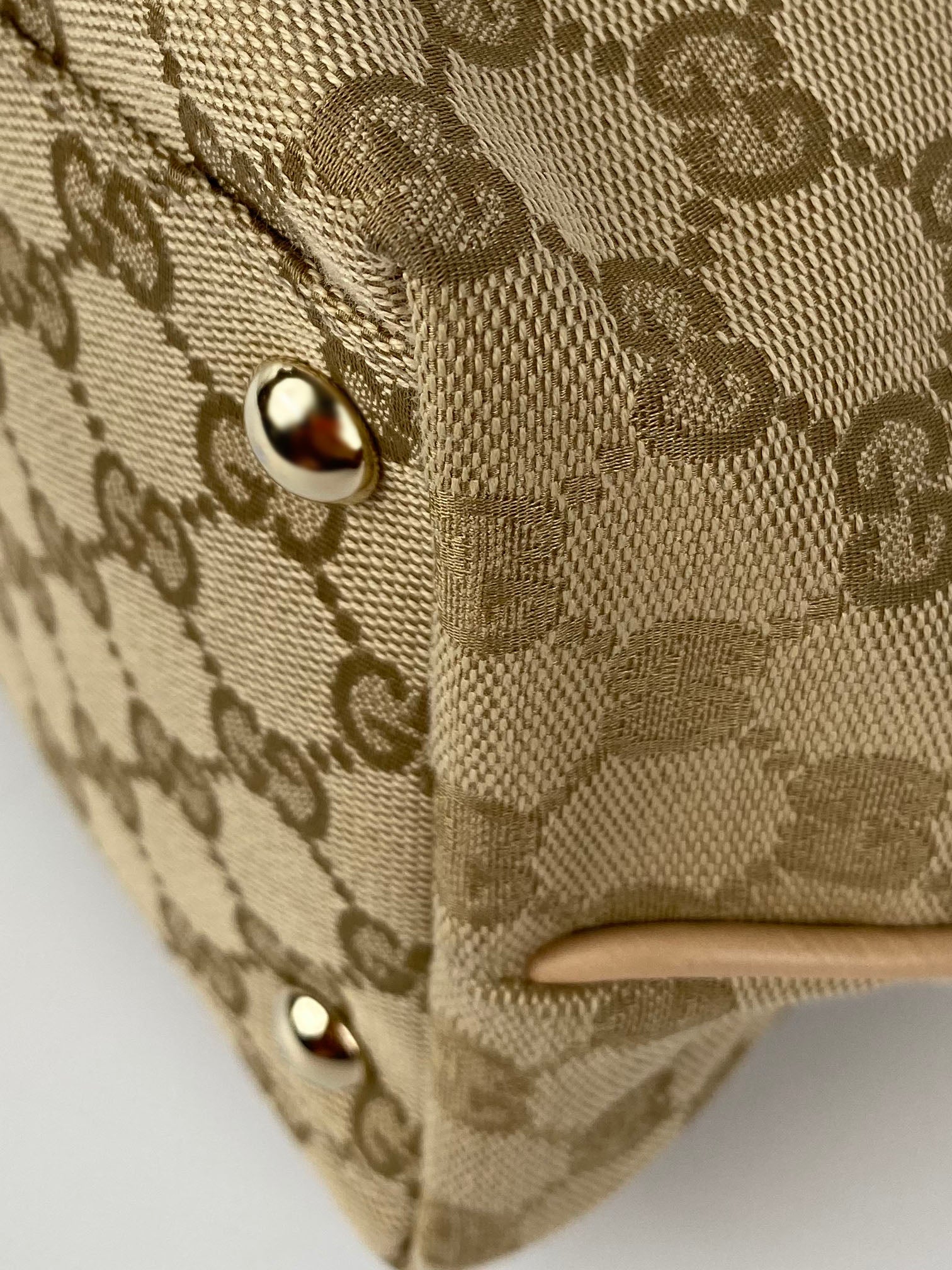 Gucci GG Monogram Shoulder Bag for Women - Luxury Leather Crossbody Purse with Adjustable Strap, Perfect for Work, Travel & Evening Out