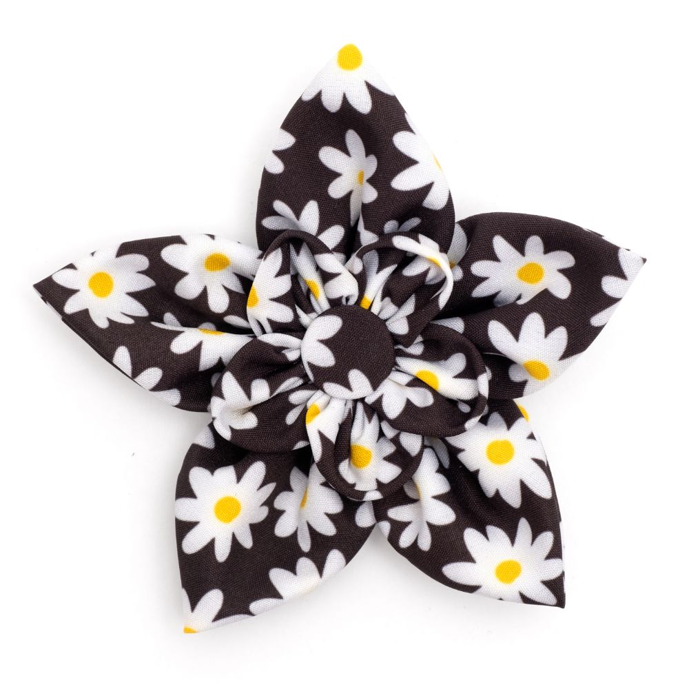 Black Lazy Daisy Flower Slides - Comfortable Summer Sandals for Women - Perfect for Beach, Pool, and Casual Outings