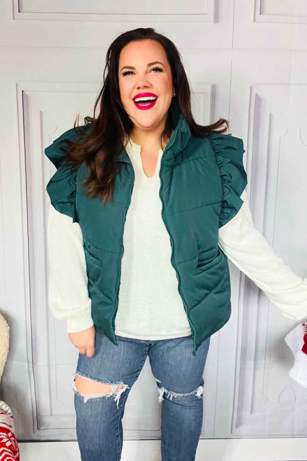 Stylish Hunter Green Quilted Puffer Vest with Ruffle Sleeves & Zipper - Perfect for Winter Fashion, Outdoor Activities & Holiday Outfits