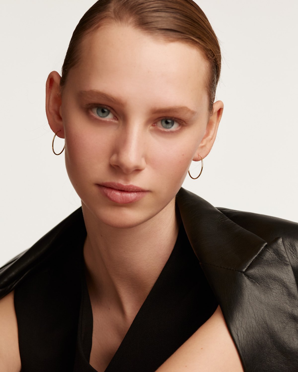 Stylish GRID Large Hoops Gold Earrings for Women - Elegant Fashion Jewelry for Party, Wedding & Everyday Wear