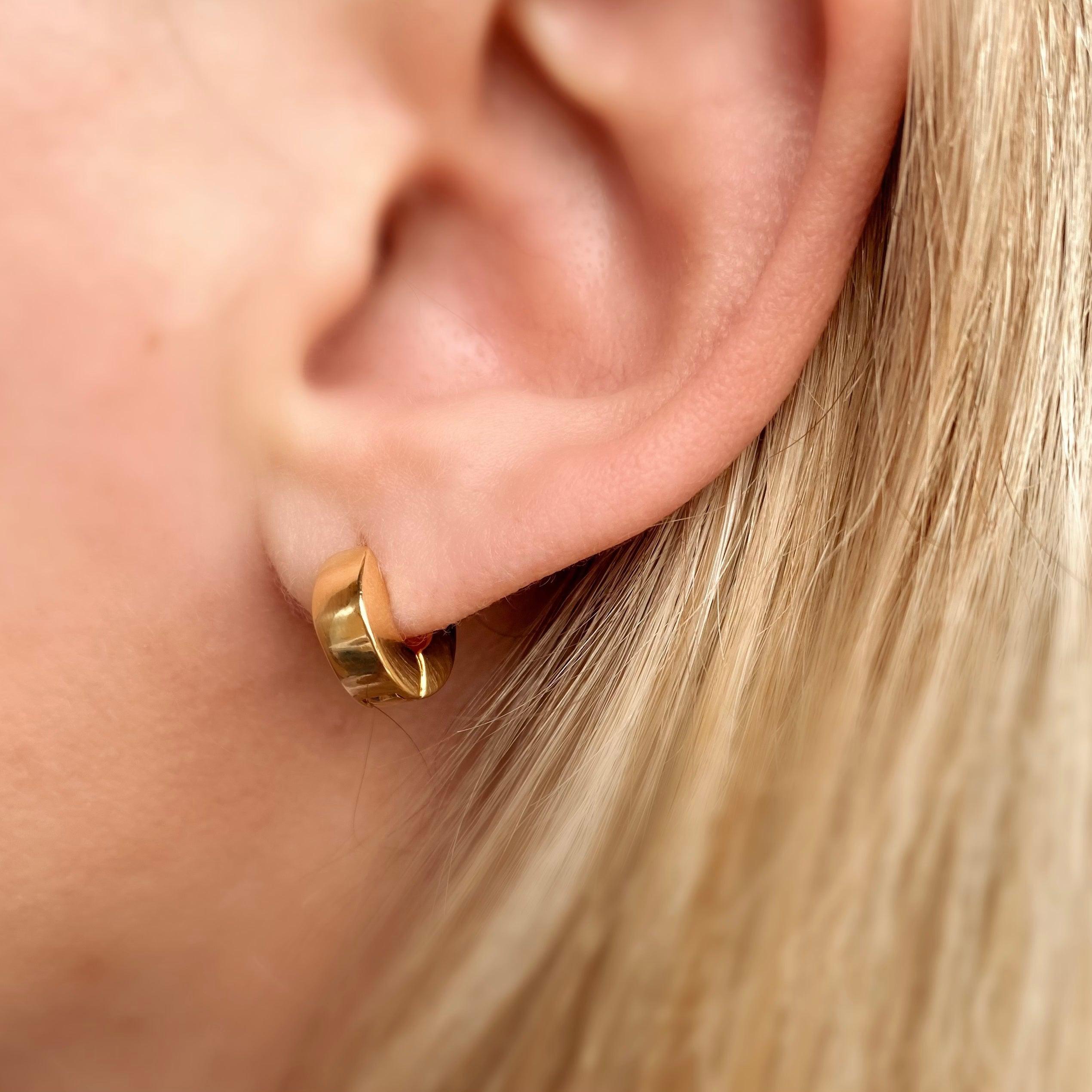 Mini Tiny Chunky Clicker Earrings - Cute Dainty Hoop Earrings for Women & Girls - Perfect for Everyday Wear, Parties & Gifts