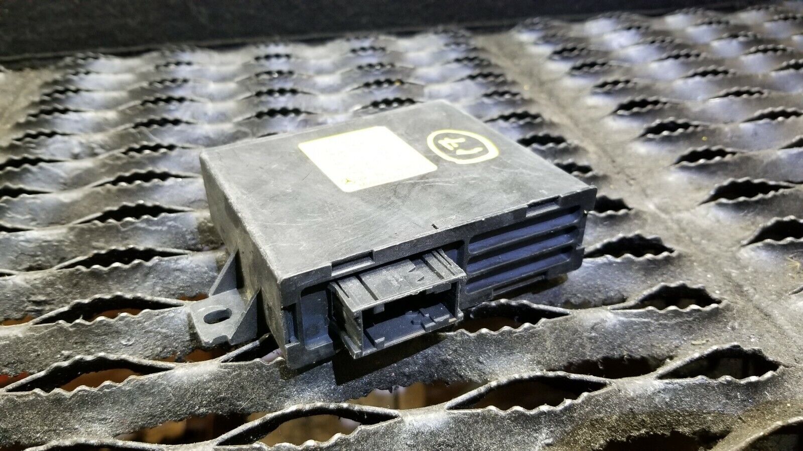 03 06 Mercedes W220 S430 S500 S600 HID Xenon Headlight Control Module OEM N17 - Perfect for Night Driving & Headlight Upgrades