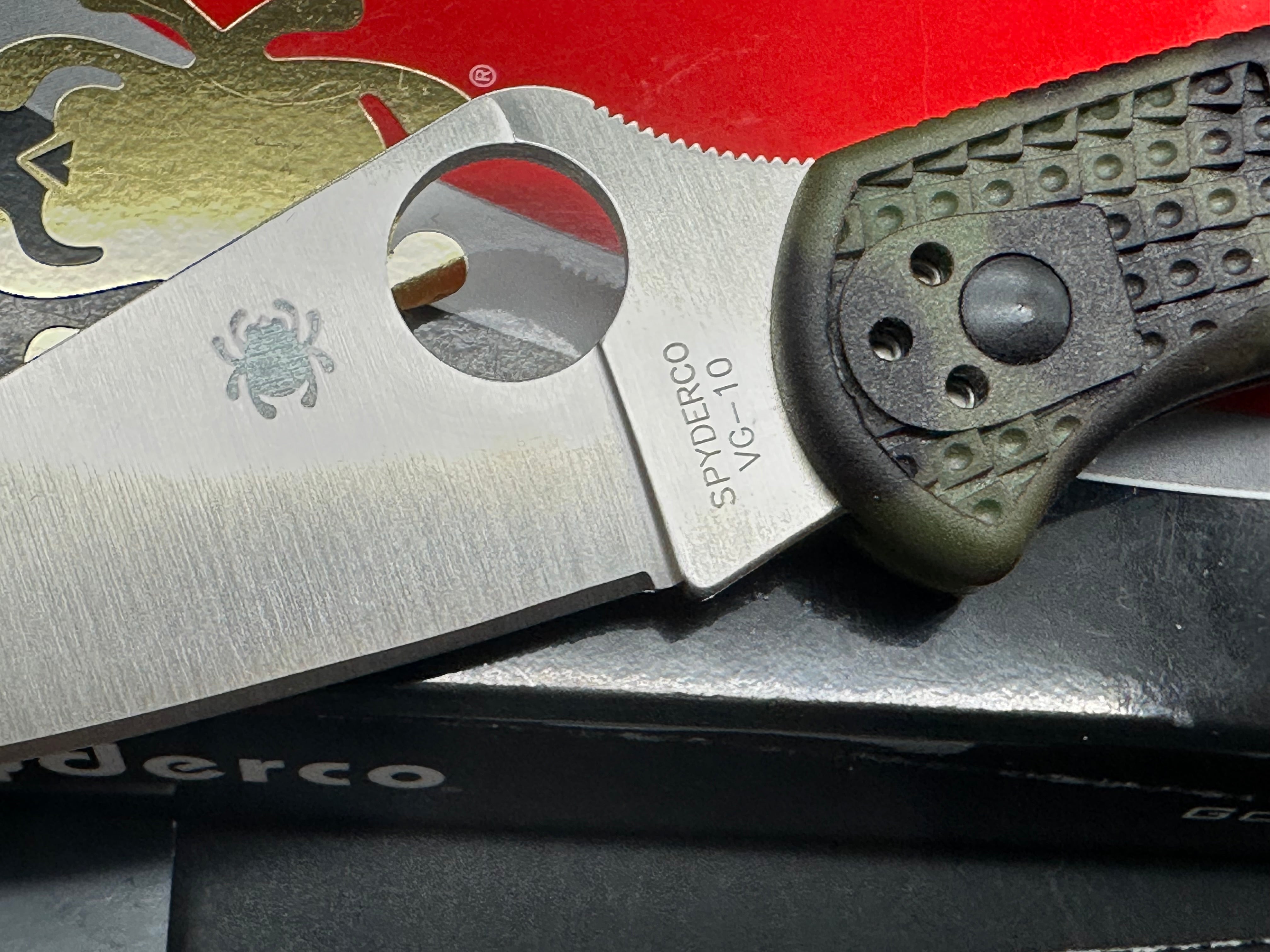 Spyderco Delica 4 Lightweight Folding Knife - VG-10 Stainless Steel Satin Blade, Zome Green FRN Handle - EDC, Outdoor, Camping & Survival Tool