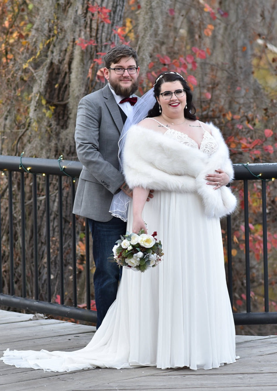 Ivory with Black Tips Faux Fur Shawl - Plus Size Wedding Wrap for Brides (Lilian Wht03) | Elegant Winter Wedding Accessory & Photo Prop