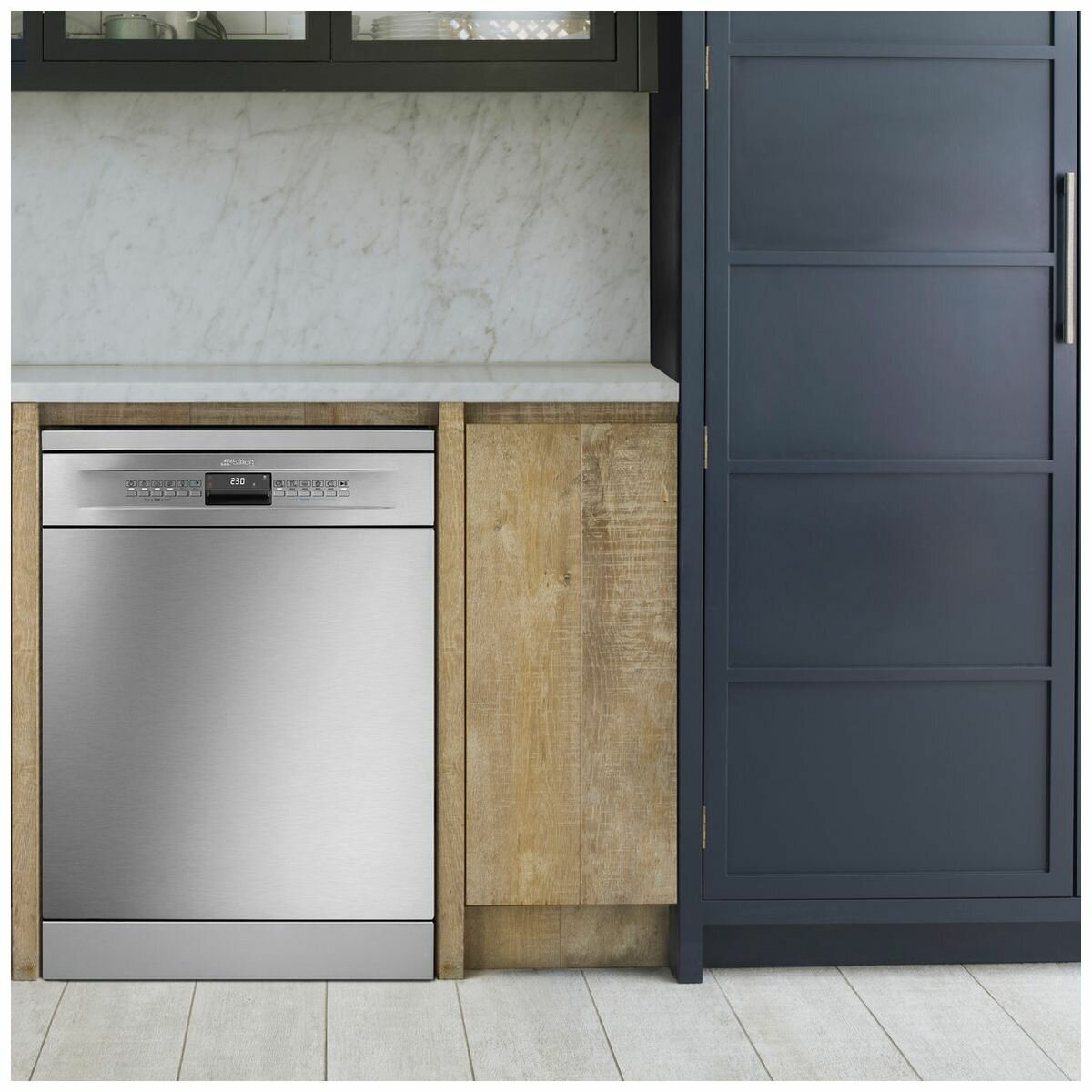 Smeg 60cm Freestanding Dishwasher DWA6315X3 - Universal Fit, Energy Efficient, Quiet Operation - Perfect for Modern Kitchens and Open-Plan Living Spaces