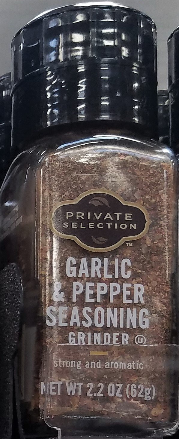 Private Selection Garlic & Pepper Seasoning Grinder 2.2 oz (Pack of 2) - Premium Spice Blend for Grilling, Roasting & Cooking - Perfect for Steak, Chicken & Vegetables