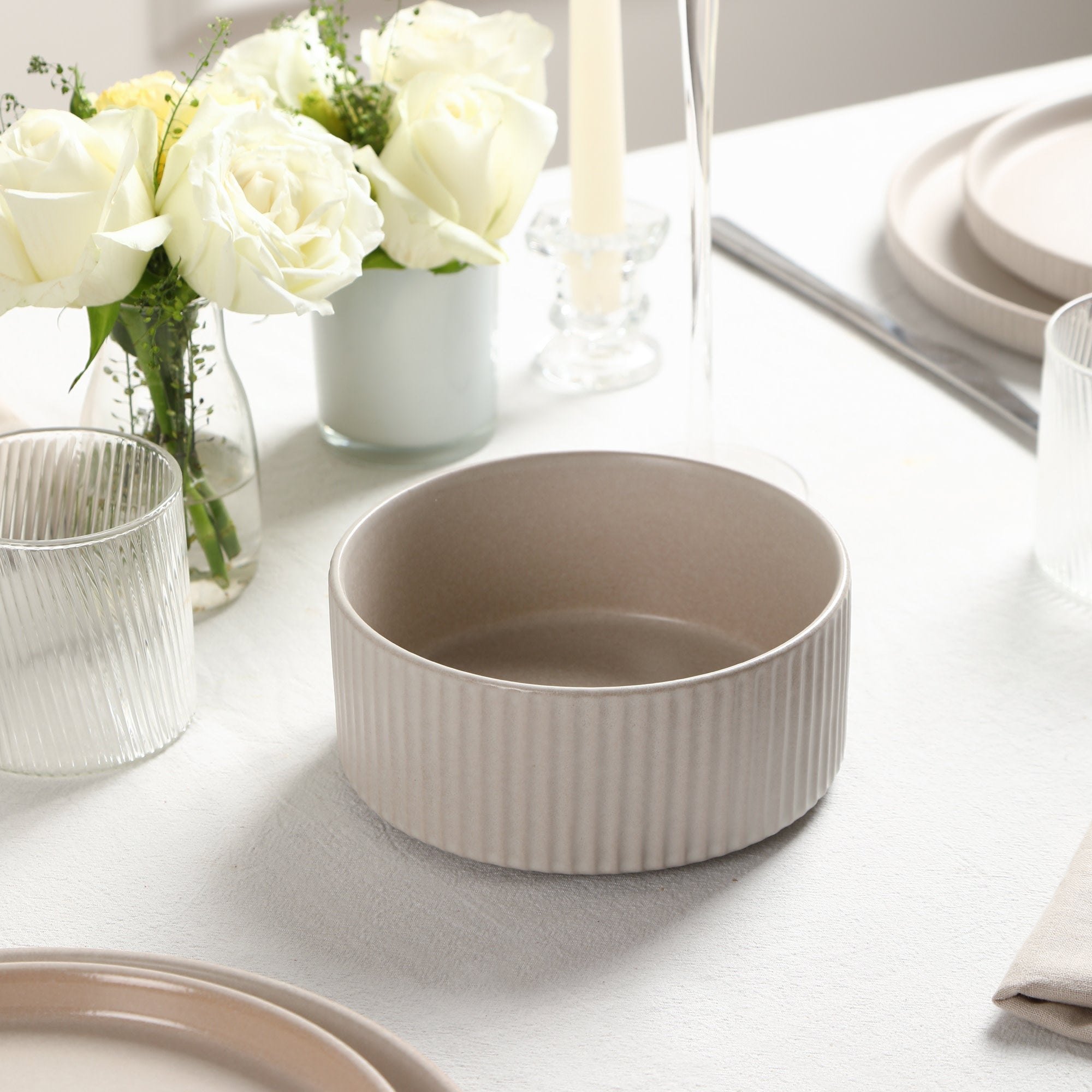 Haven Stoneware Bowl - Beige Ceramic Serving Bowl for Soup, Salad, Pasta | Microwave & Dishwasher Safe | Elegant Dining & Kitchen Decor