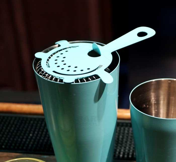 BarConic® SeaFoam Blue 4-Prong Strainer - Premium Kitchen Colander for Pasta, Vegetables & Fruits - Ideal for Cooking, Draining & Washing Produce