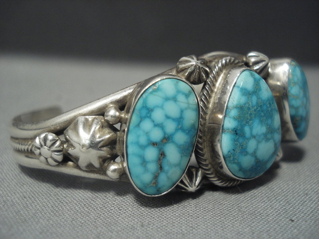 Vintage Navajo Carico Lake Turquoise Sterling Silver Native American Bracelet - Handmade Jewelry for Women, Boho Style Accessory, Perfect for Festivals & Special Occasions