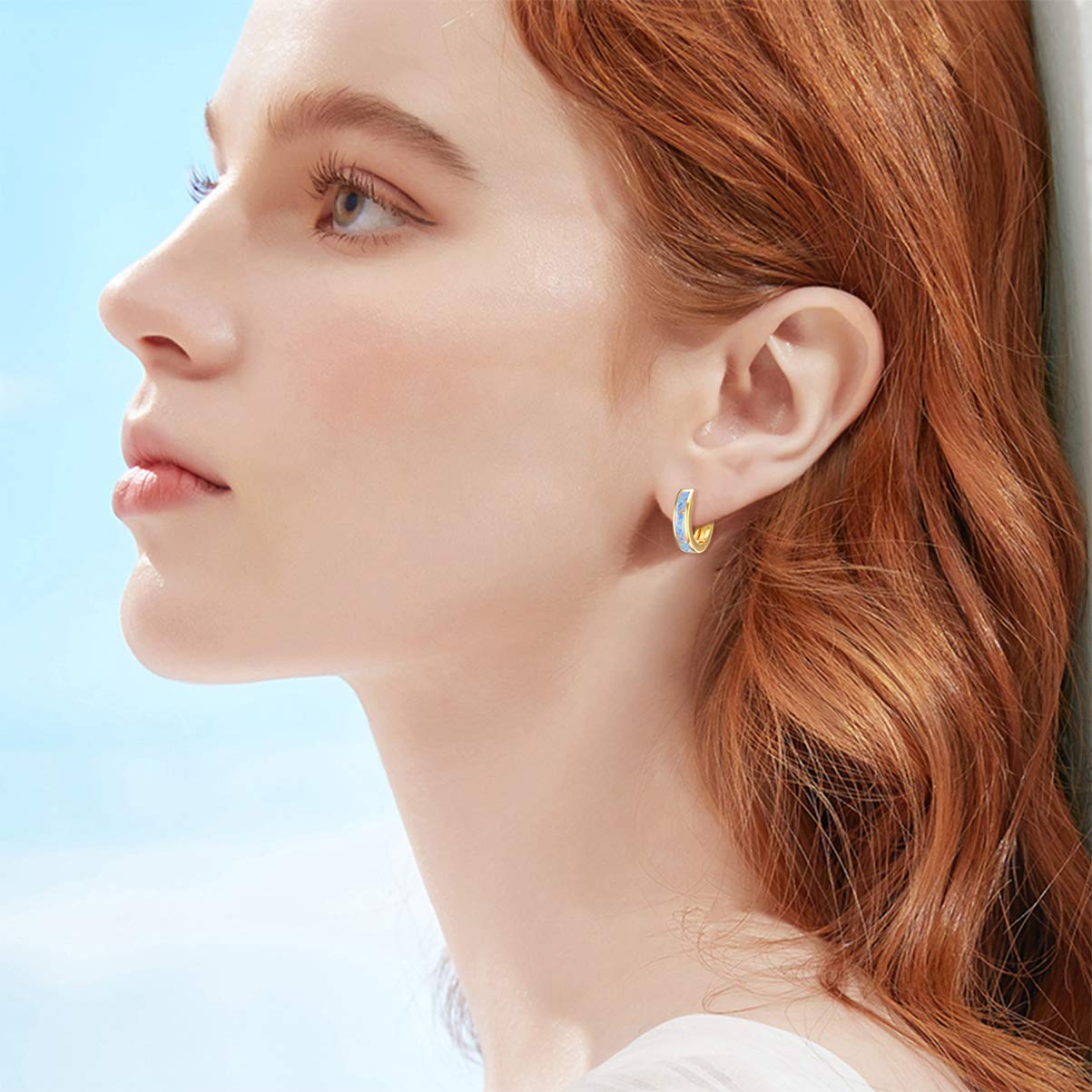SISGEM 9 Carat Solid Yellow Gold Emerald Hoop Earrings - May Birthstone Huggie Hinged Earrings 11.5mm for Women, Girls, Ladies, Mothers & Sisters - Perfect for Weddings, Birthdays & Anniversary Gifts