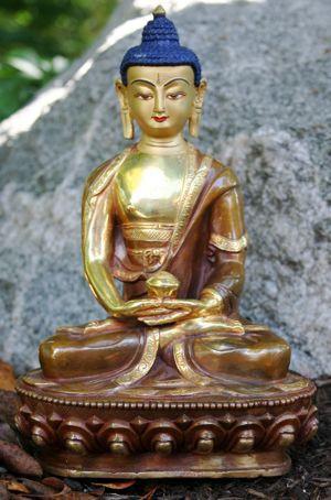 8 Inch Premium Amitabha Buddha Statue - Handcrafted Buddhist Decor for Home Altar, Meditation Room & Yoga Studio