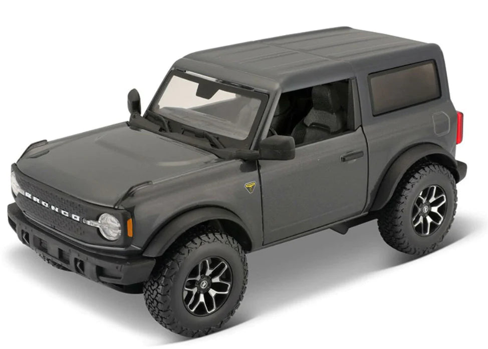 2021 Ford Bronco 1:24 Scale Die-Cast Model Car by Maisto - Collectible Toy for Display, Gifts & Car Enthusiasts