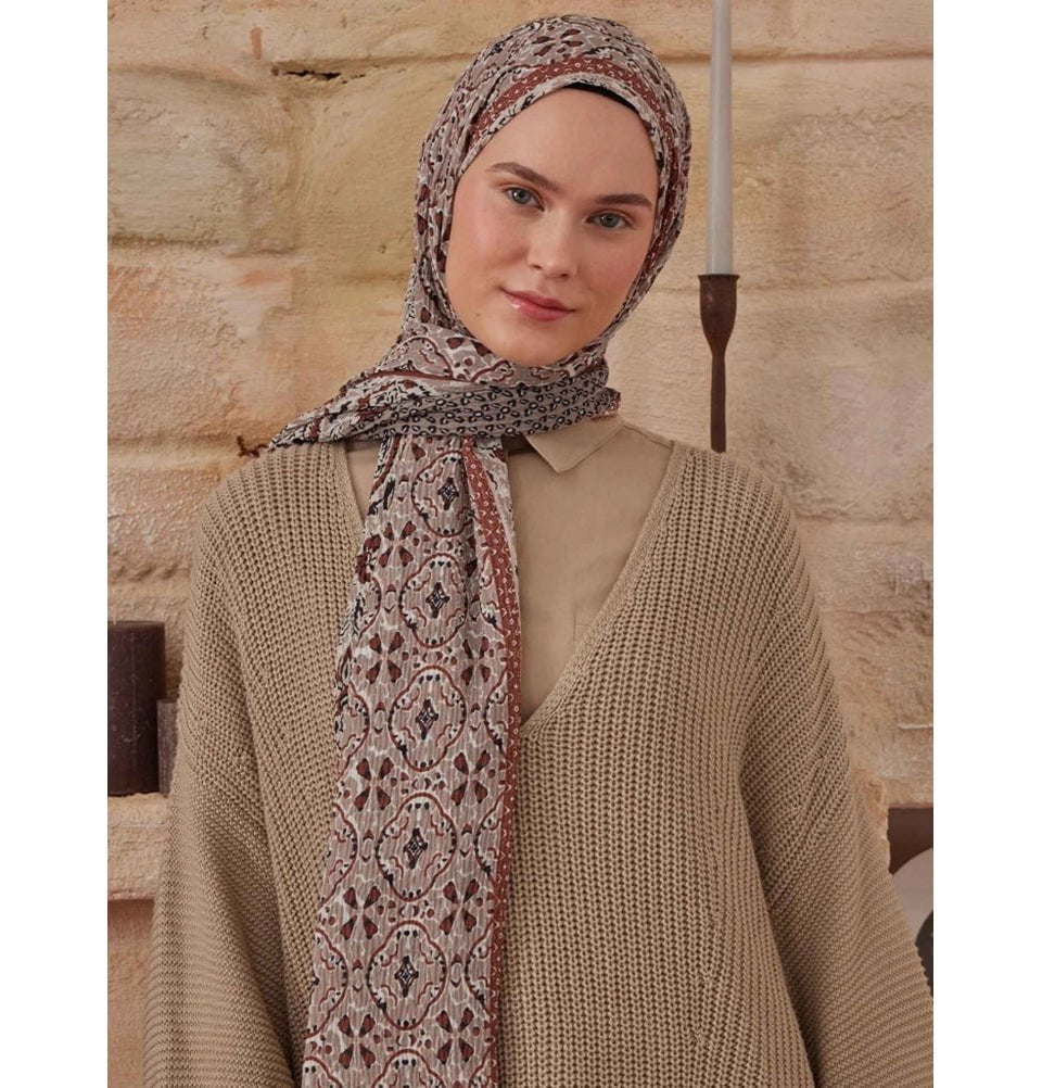 Abstract Floral Crinkle Cotton Hijab Shawl - Soft Muslim Headscarf Wrap for Women - Cinnamon Brown - Perfect for Prayer, Modest Fashion & Everyday Wear