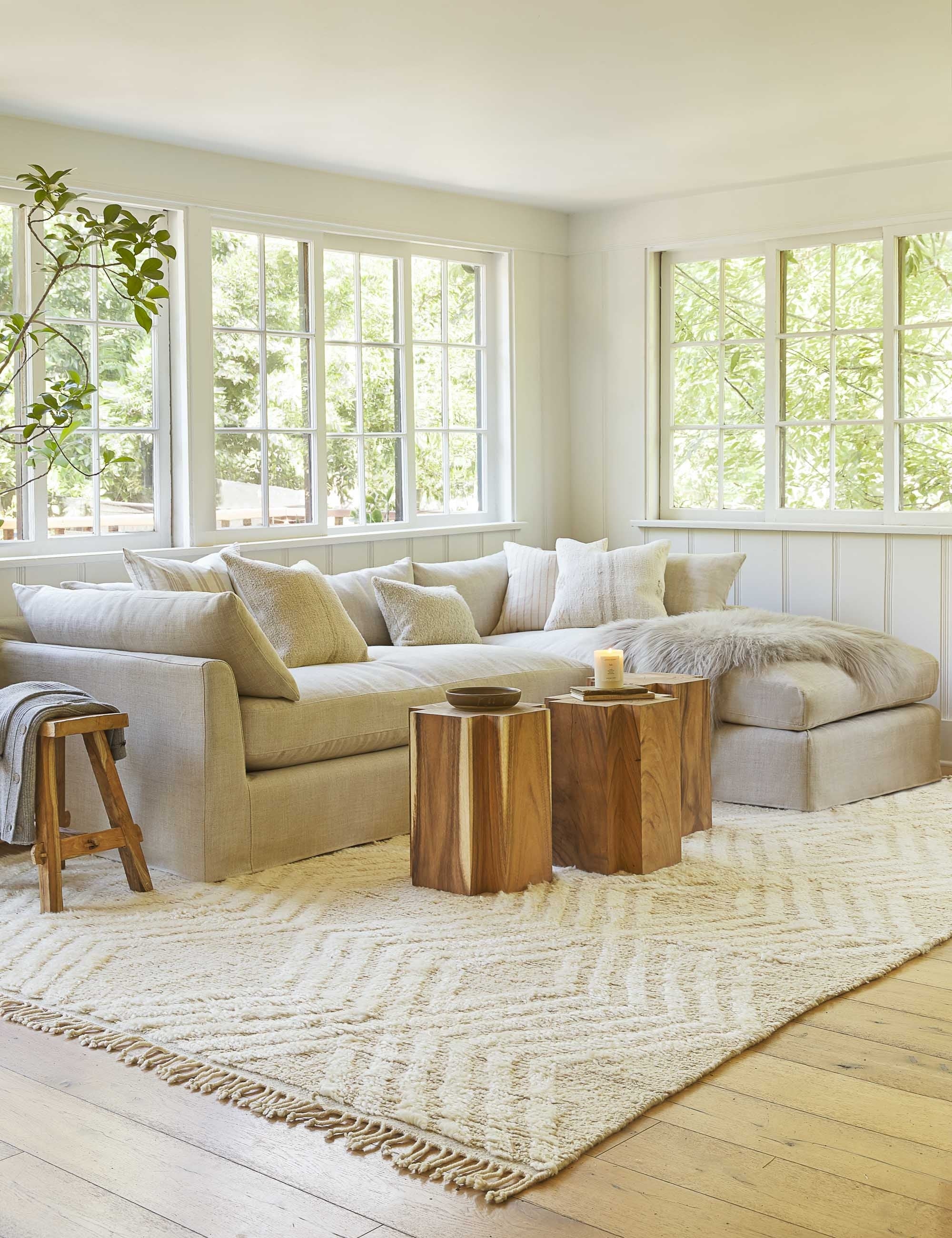Jenni Kayne Cabin Wool Rug - Soft & Cozy Handmade Area Rug for Living Room, Bedroom - Perfect for Rustic & Modern Home Decor