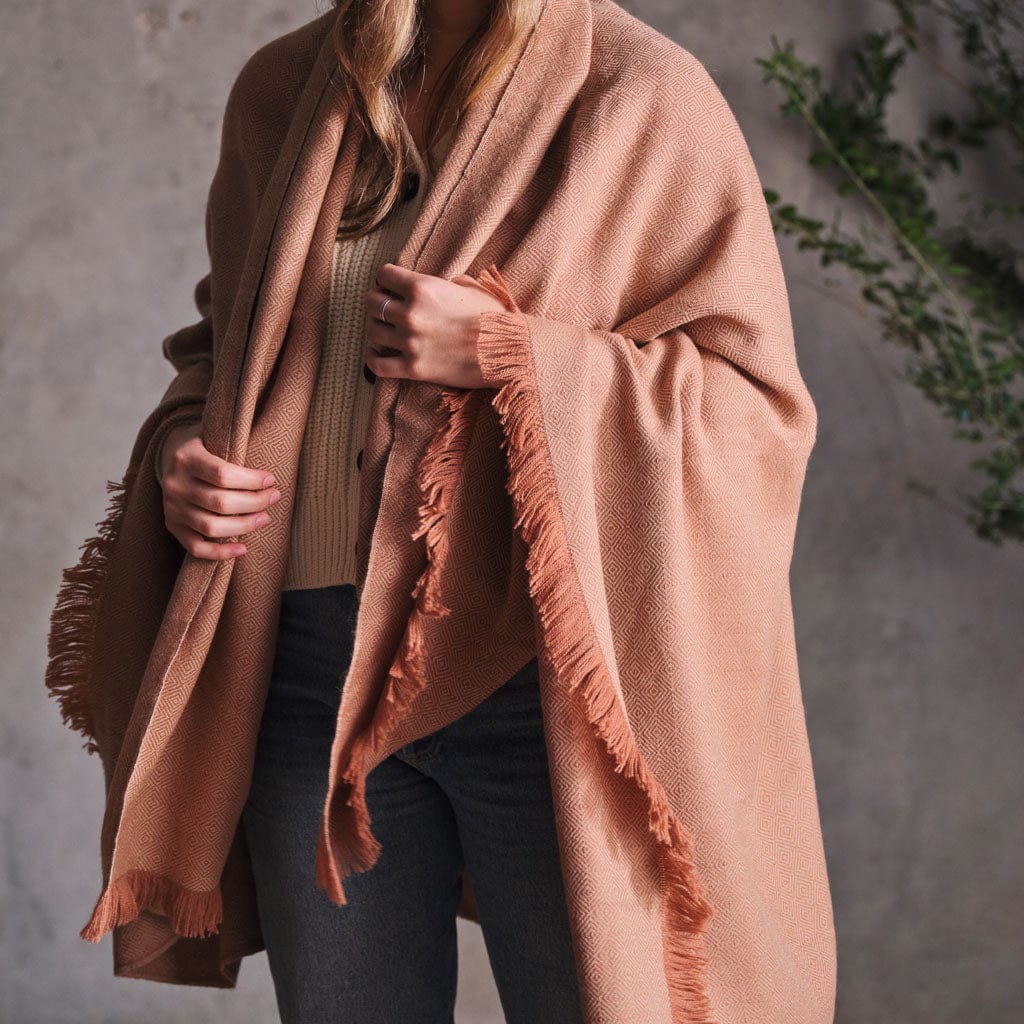 Soft & Cozy Alpaca Wool Throw Blanket - Luxurious Handwoven 100% Baby Alpaca - Perfect for Couch, Bed & Winter Warmth - Elegant Home Decor Gift