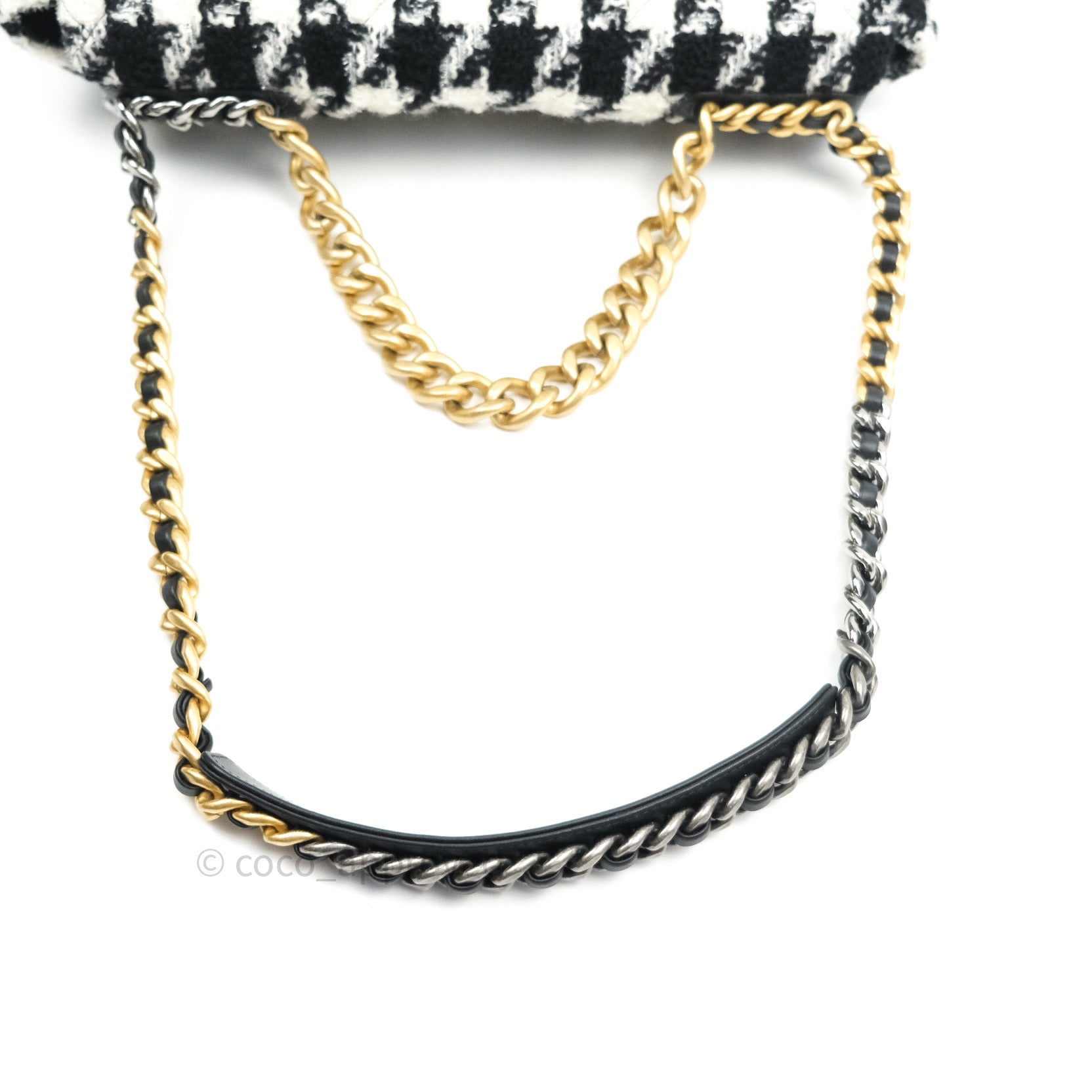 Chanel 19 Maxi Flap Bag in White & Black Houndstooth Tweed with Mixed Hardware - Luxury Designer Handbag for Women, Perfect for Work, Parties & Special Occasions
