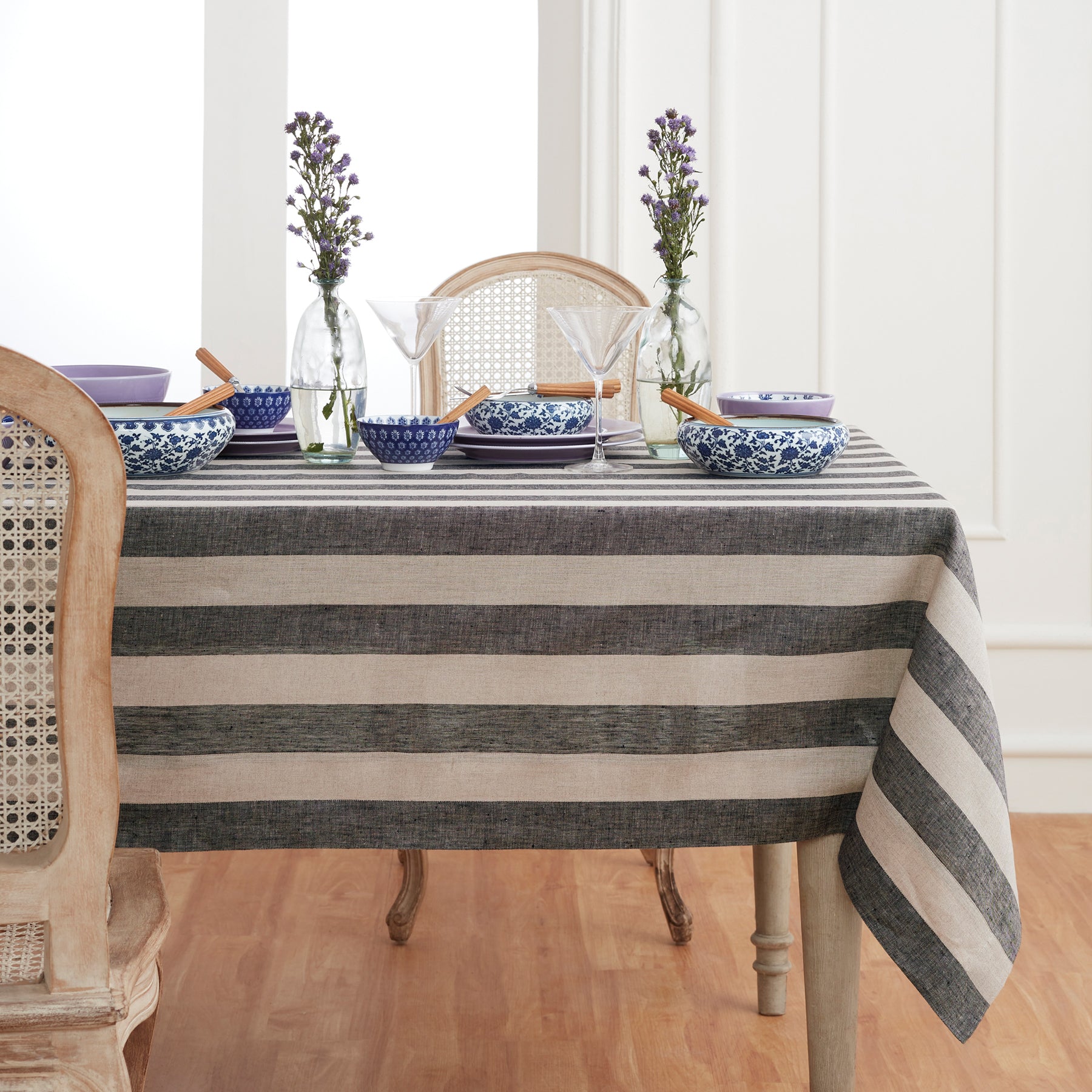 Stylish Cabana Stripe Tablecloth - Waterproof & Wrinkle-Resistant Rectangular Table Cover for Outdoor Dining, Picnics, and Party Decor