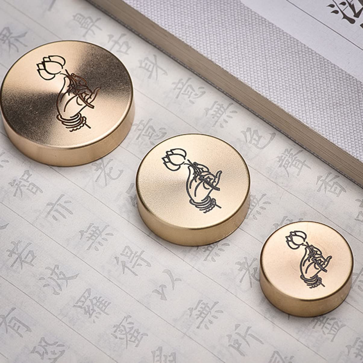 Solid Copper Paperweight - Heavy Duty Round Office Desk Accessory for Documents, Personalized Engraved Gift for Home & Office Decor, Japanese Style Home Gadgets - Perfect for Books, Files, and Stationery Organization