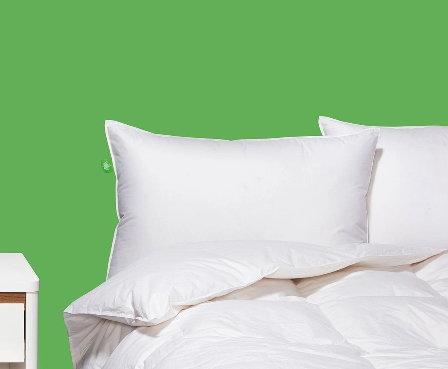 Down Perfect Sleeping Pillow - Ultra Soft & Supportive Memory Foam Pillow for Side, Back & Stomach Sleepers - Ideal for Neck Pain Relief & Better Sleep