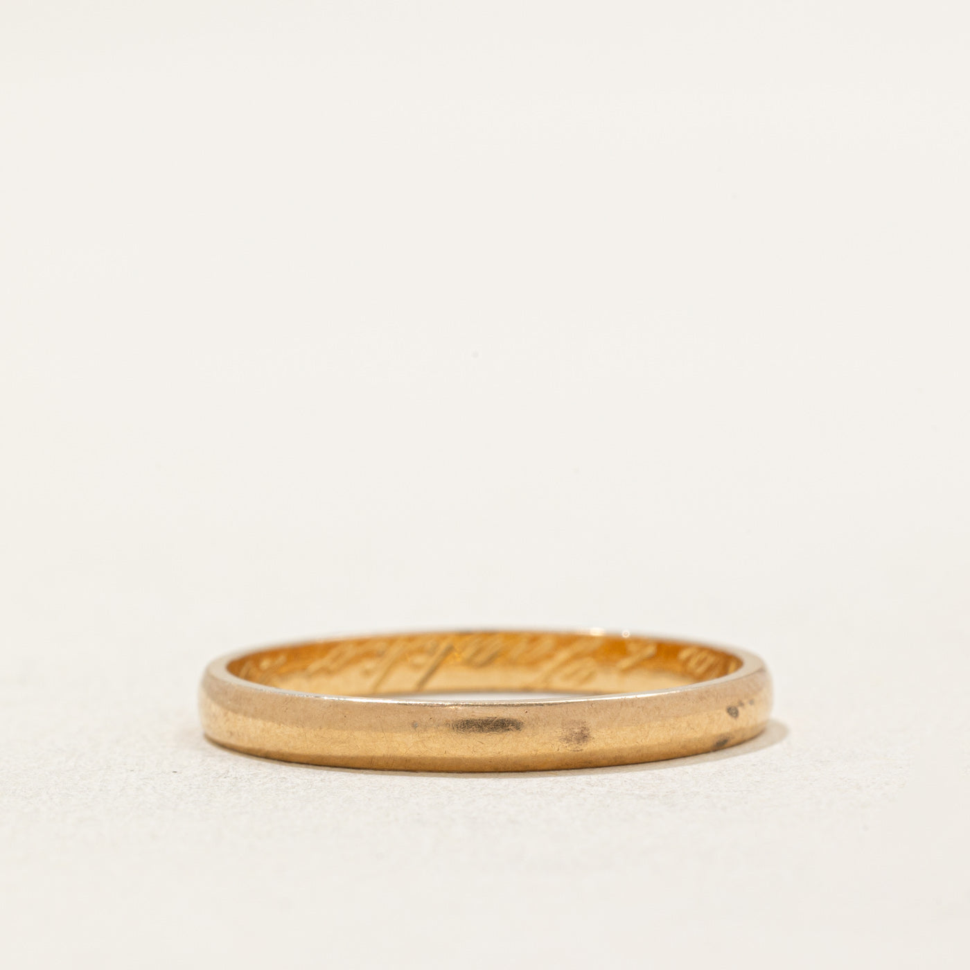 Vintage 1949 Finnish 18K Yellow Gold Wedding Band Ring - 2.30mm Wide - Size 8 - Perfect for Anniversary Gifts & Classic Wedding Jewelry